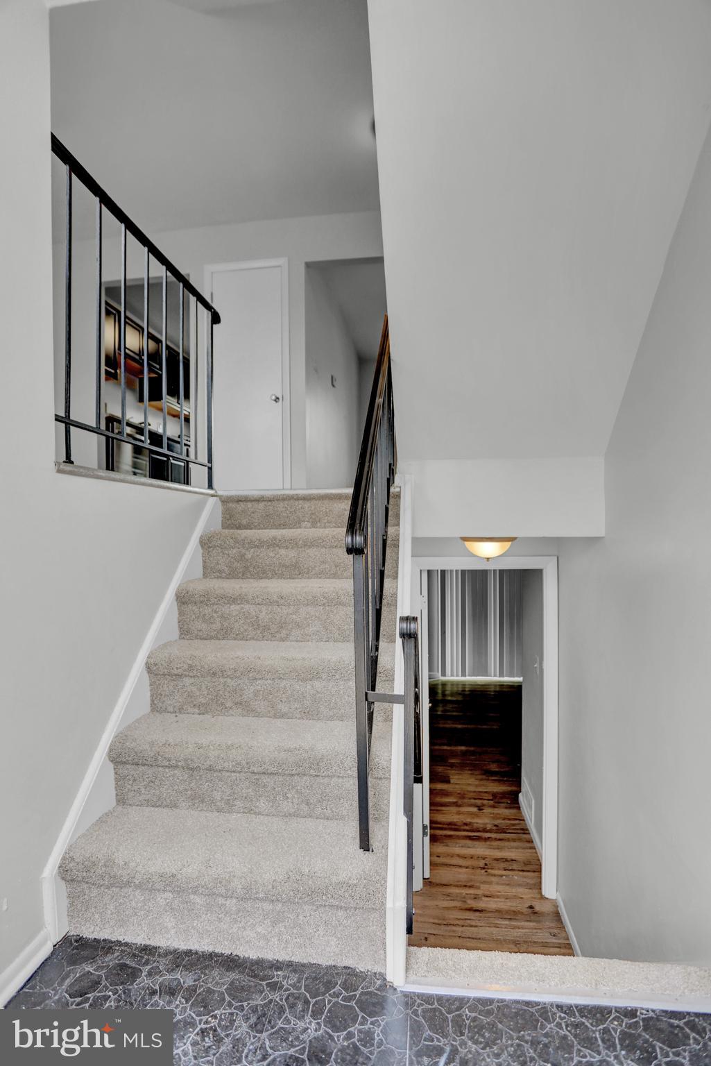 WATER GATE - Residential Lease