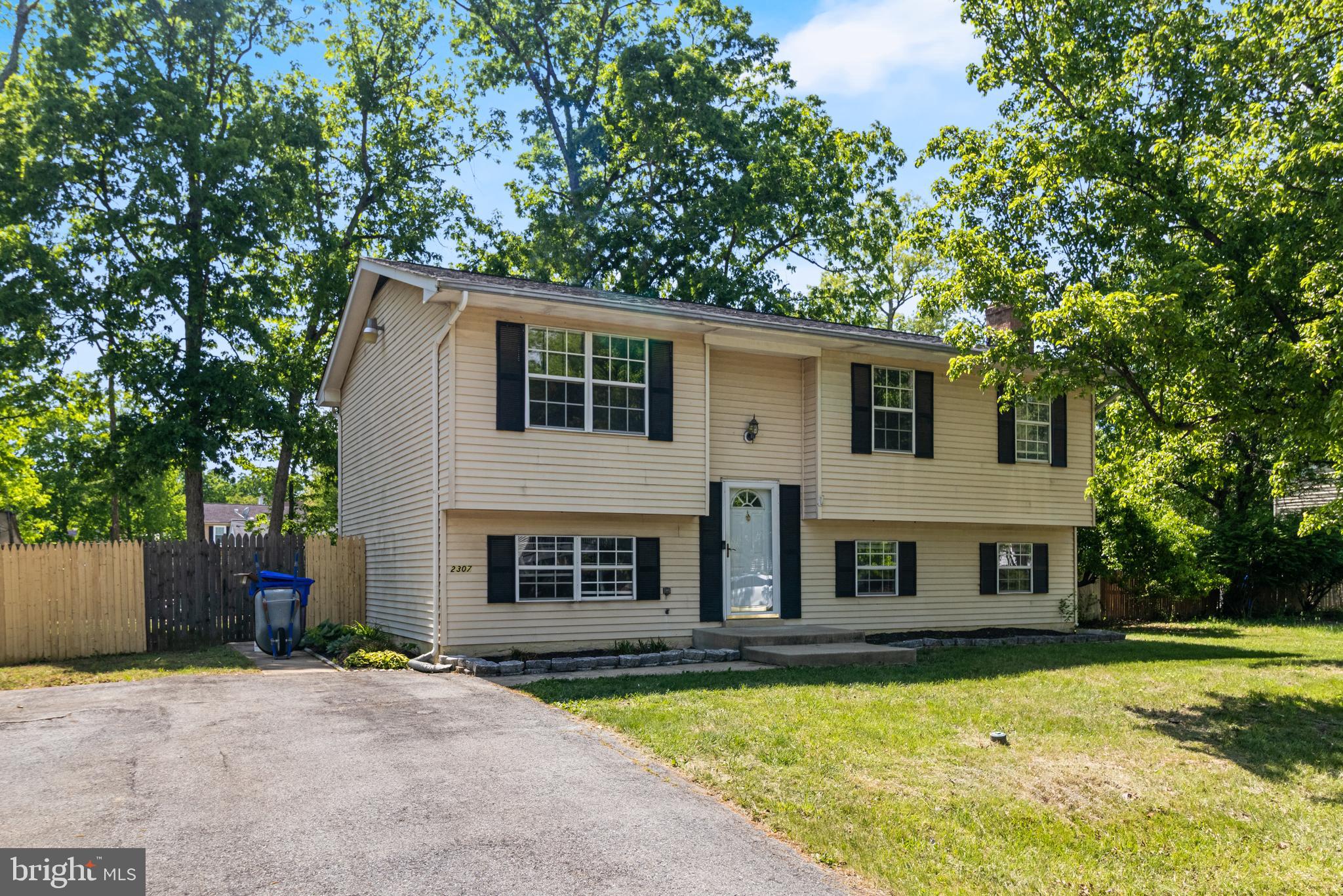 WHITE OAK VILLAGE SUB - Residential