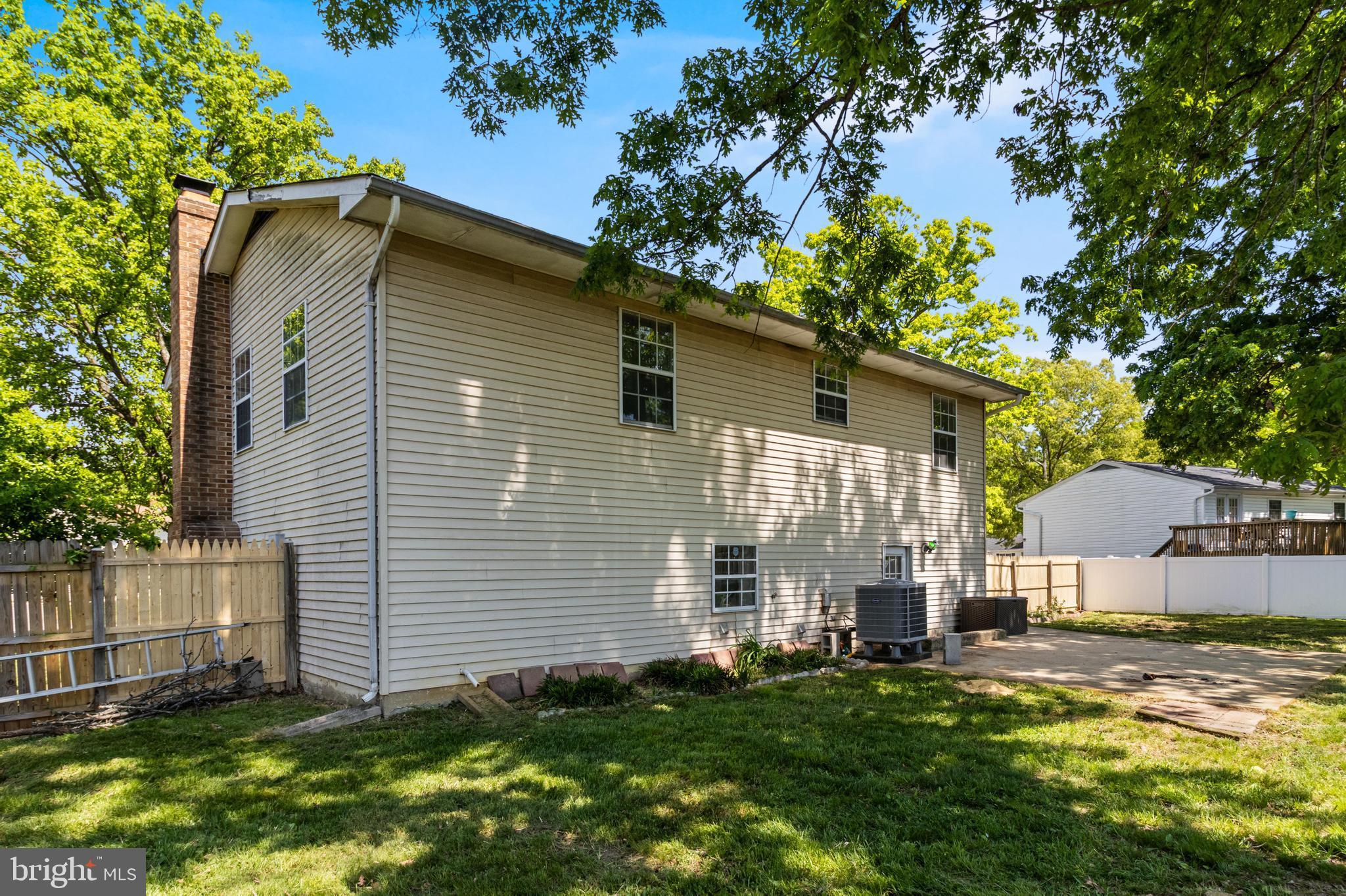 WHITE OAK VILLAGE SUB - Residential