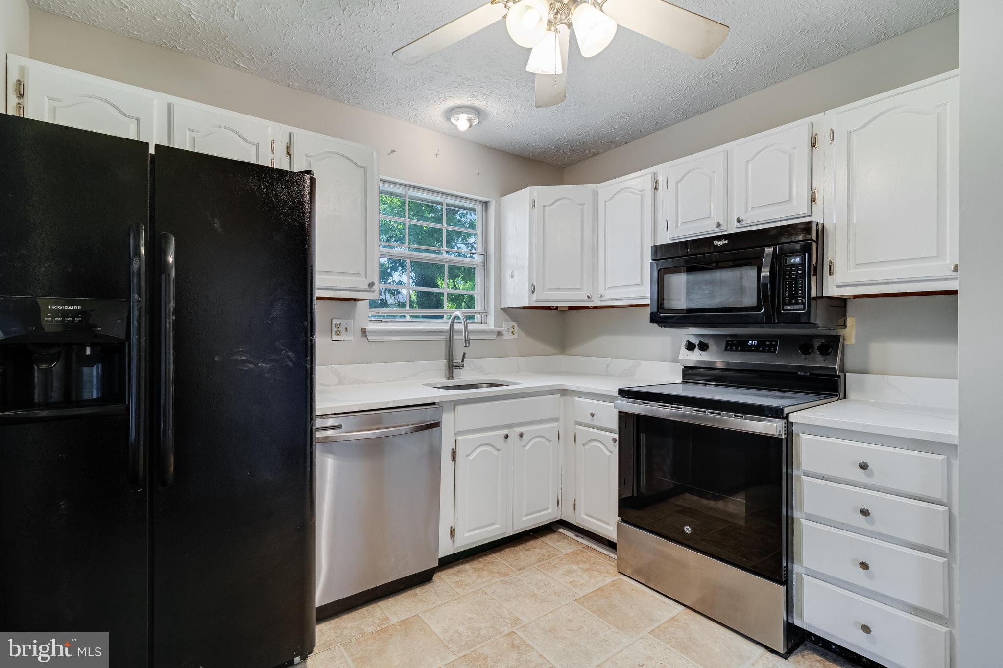 WHITE OAK VILLAGE SUB - Residential