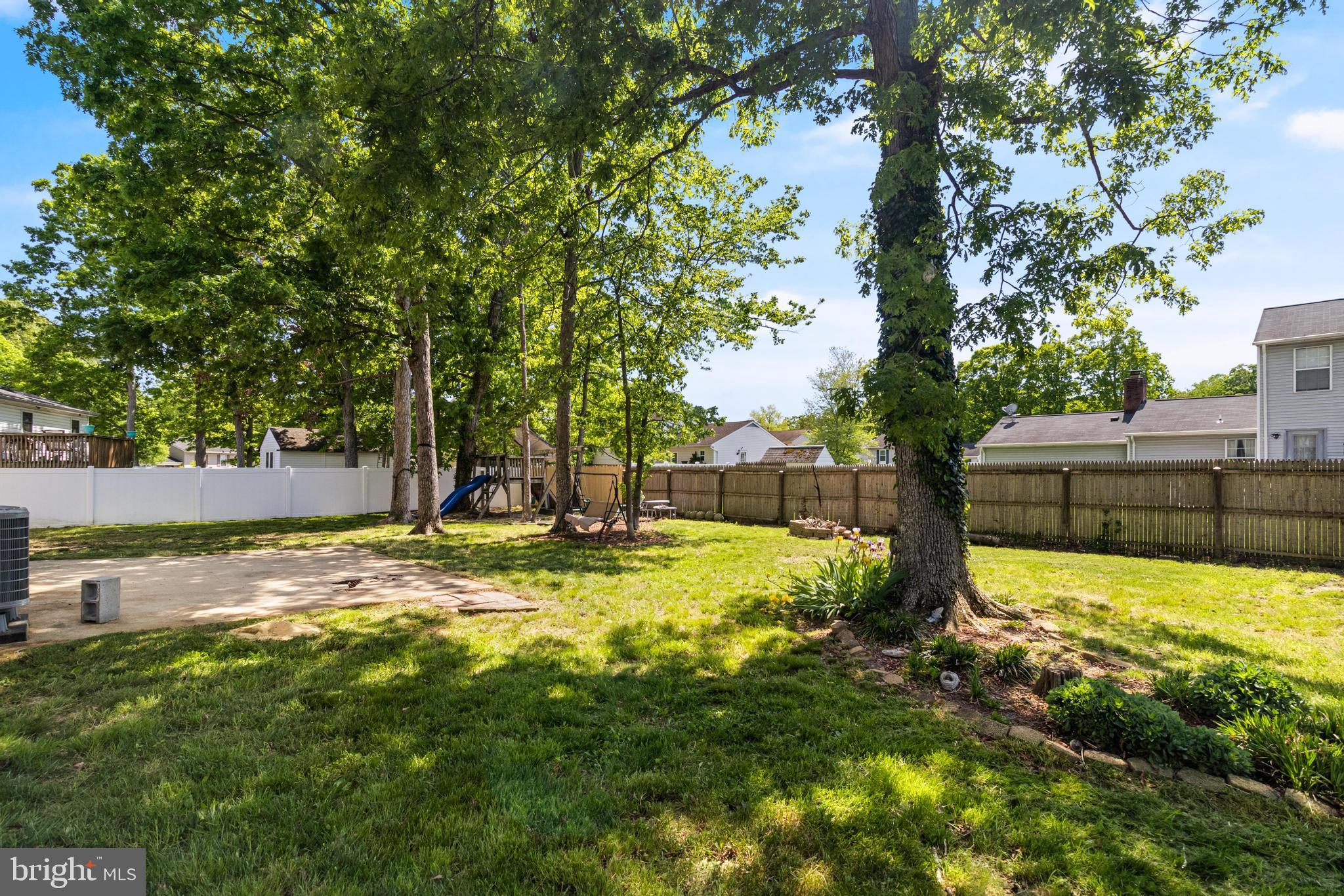 WHITE OAK VILLAGE SUB - Residential