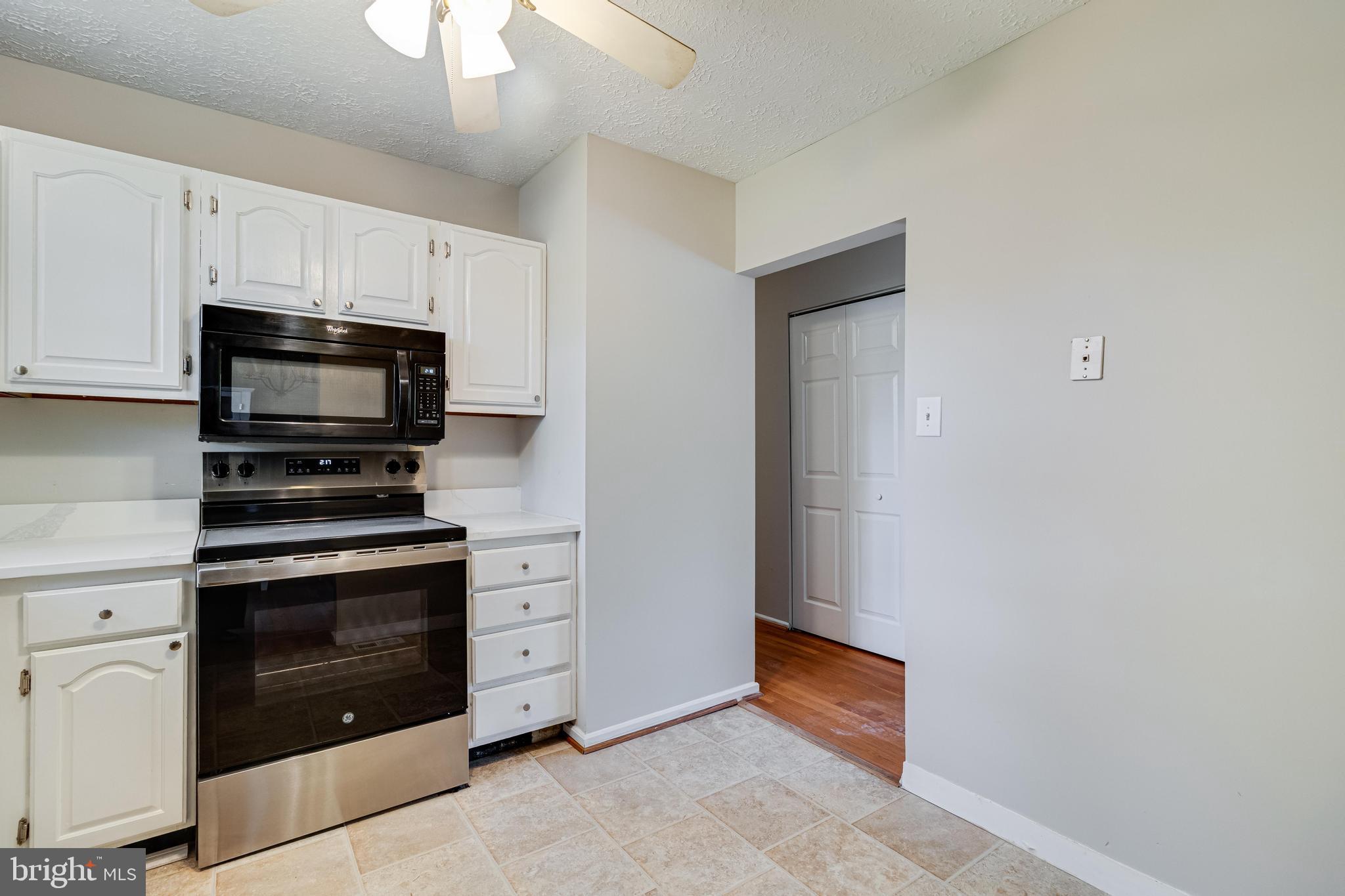 WHITE OAK VILLAGE SUB - Residential