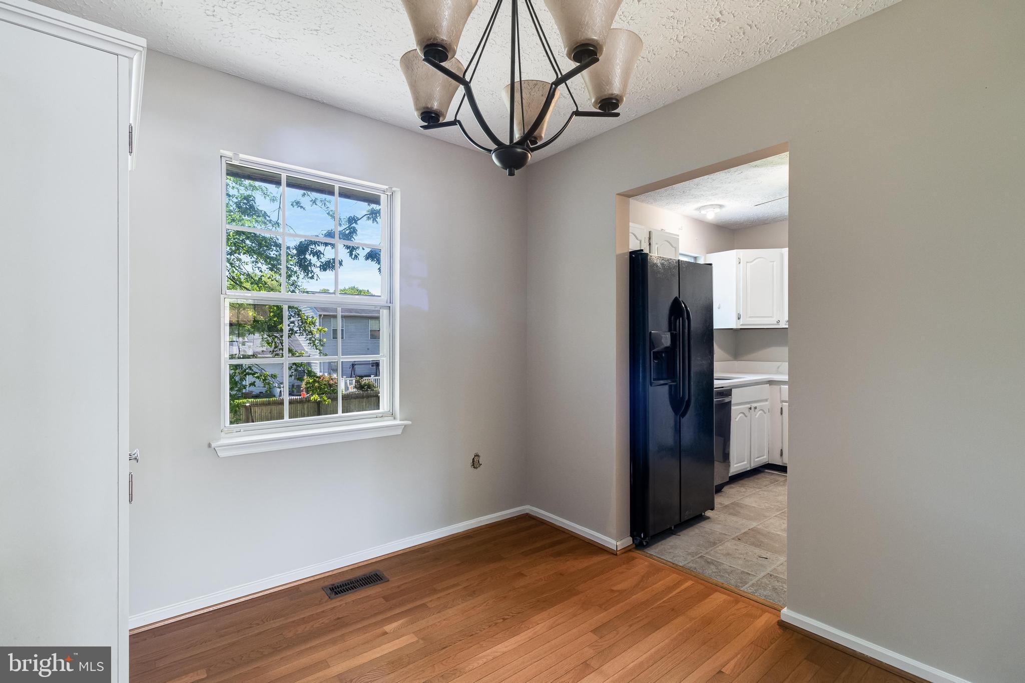 WHITE OAK VILLAGE SUB - Residential