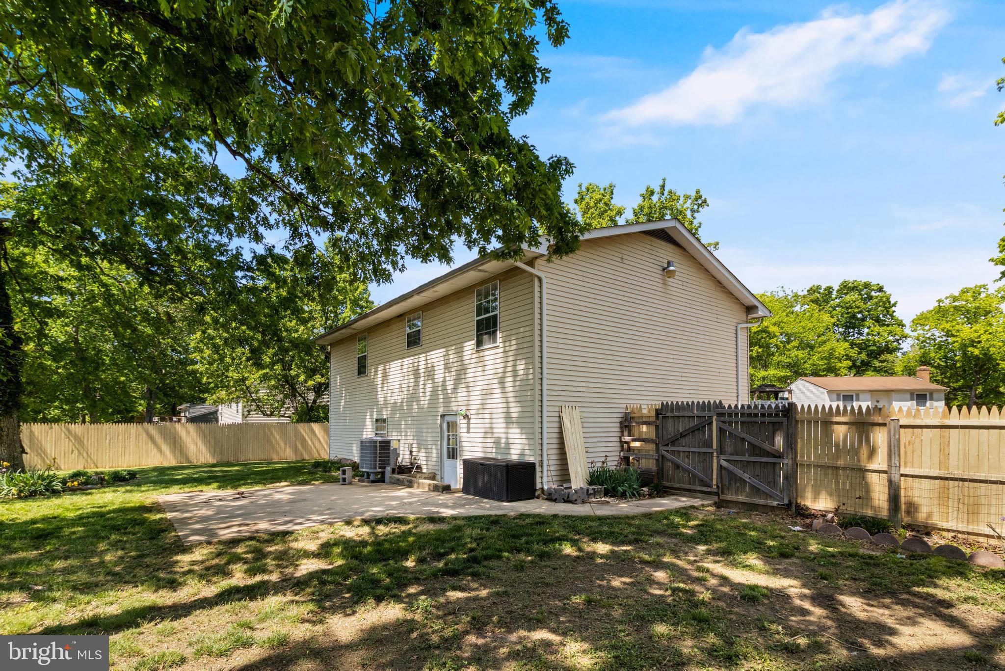 WHITE OAK VILLAGE SUB - Residential
