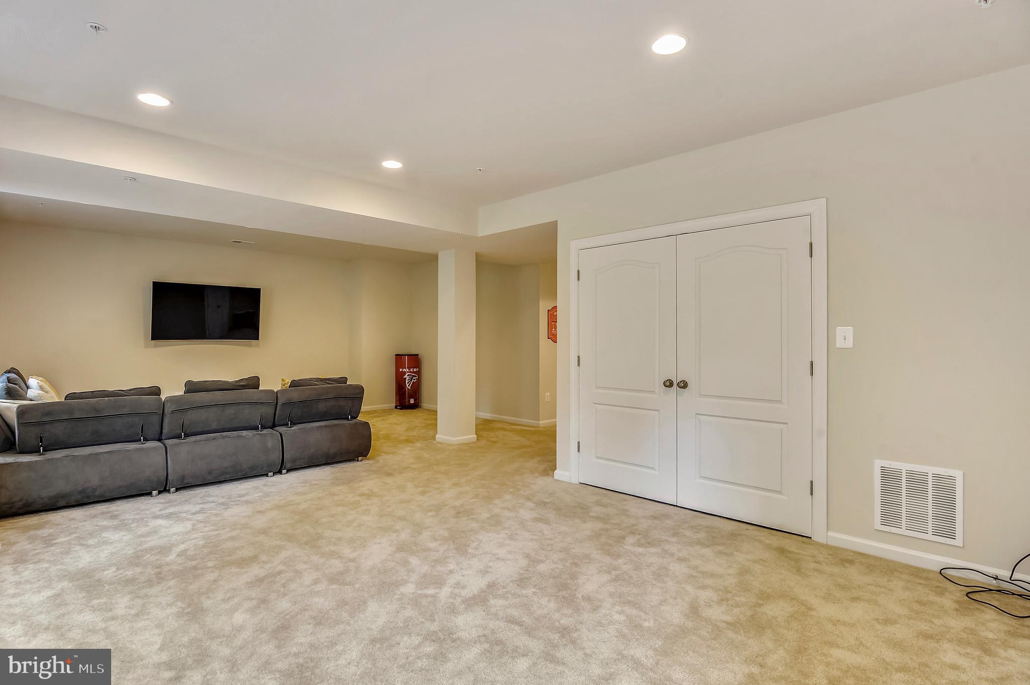 VILLAGES OF SAVANNAH - Residential