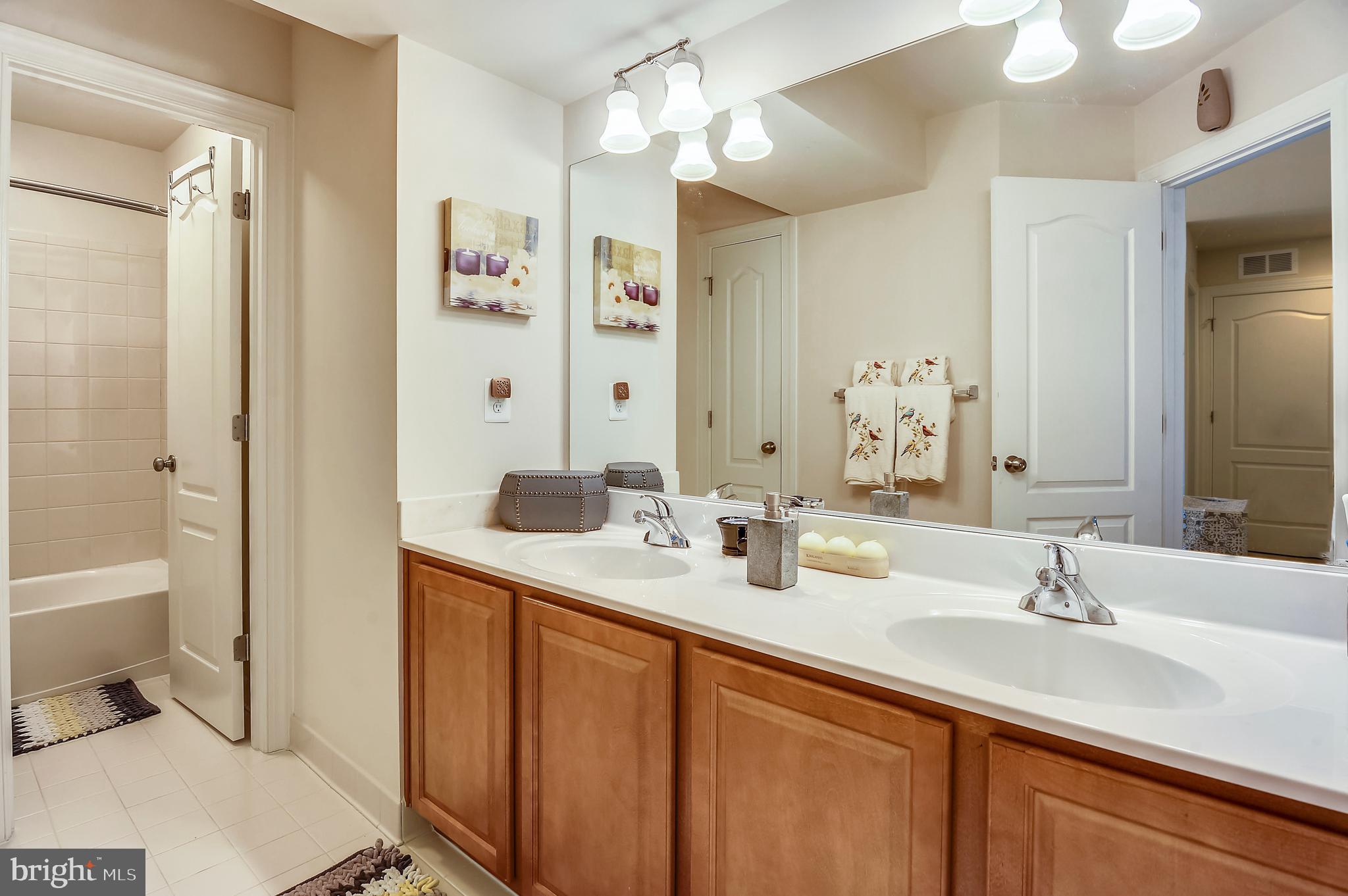 VILLAGES OF SAVANNAH - Residential