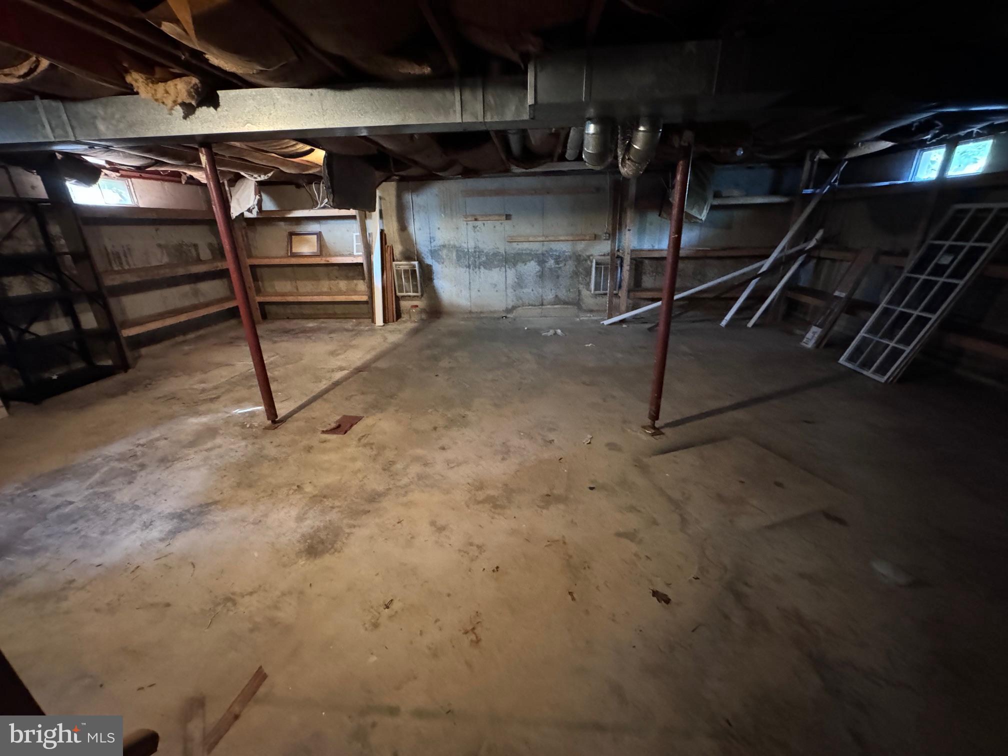 NEAR CLIFTON - Residential Lease