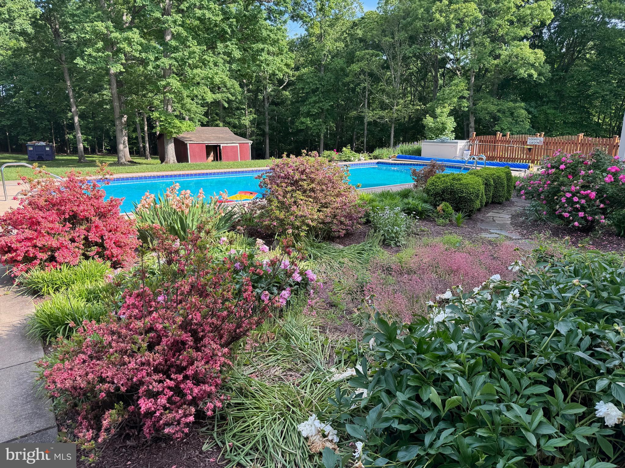 NEAR CLIFTON - Residential Lease