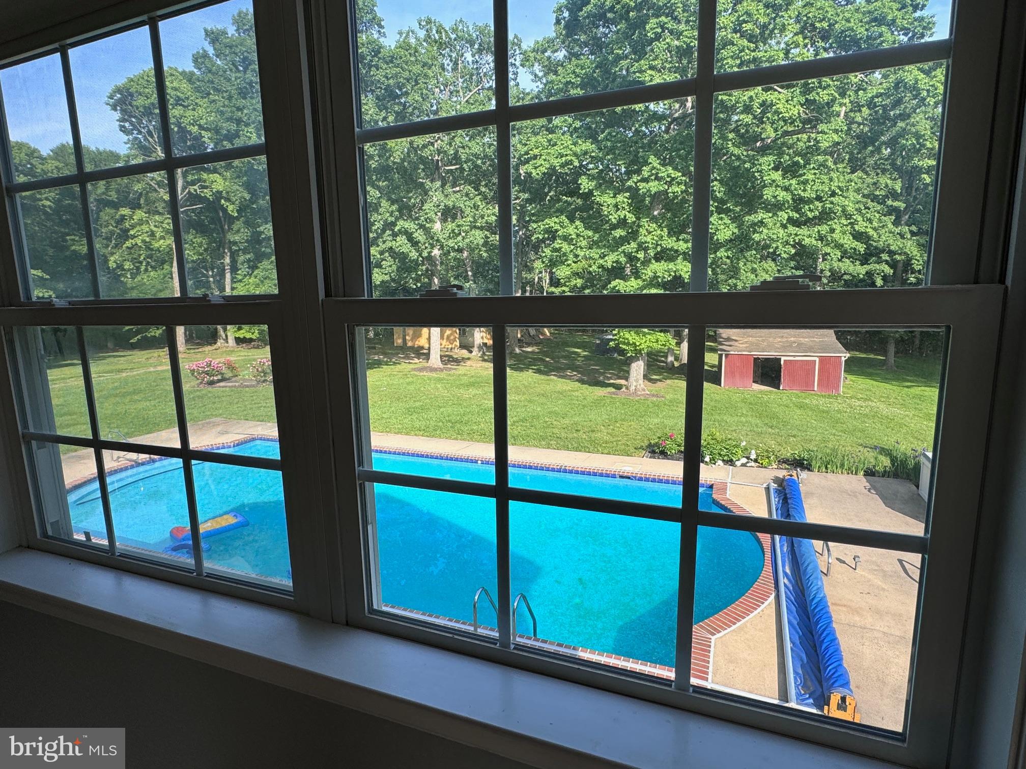 NEAR CLIFTON - Residential Lease