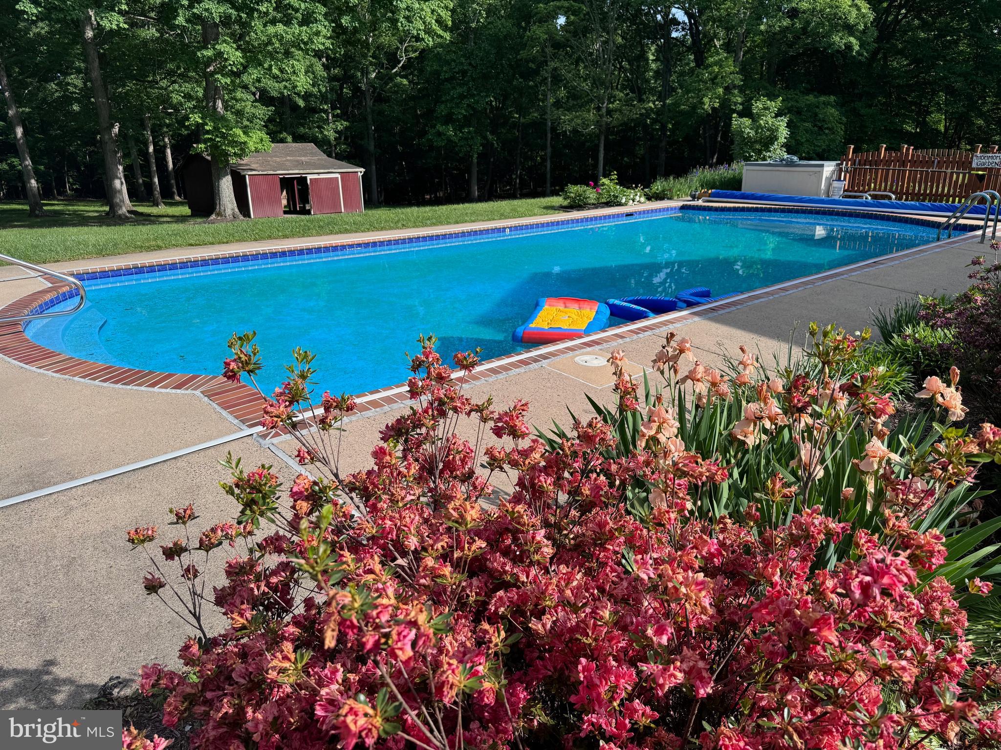 NEAR CLIFTON - Residential Lease