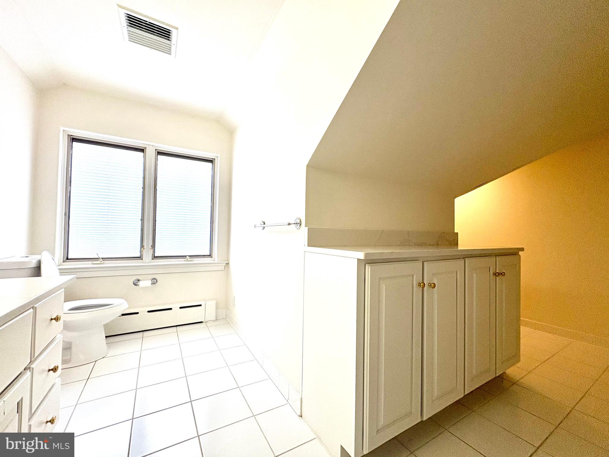 WYNNEWOOD - Residential