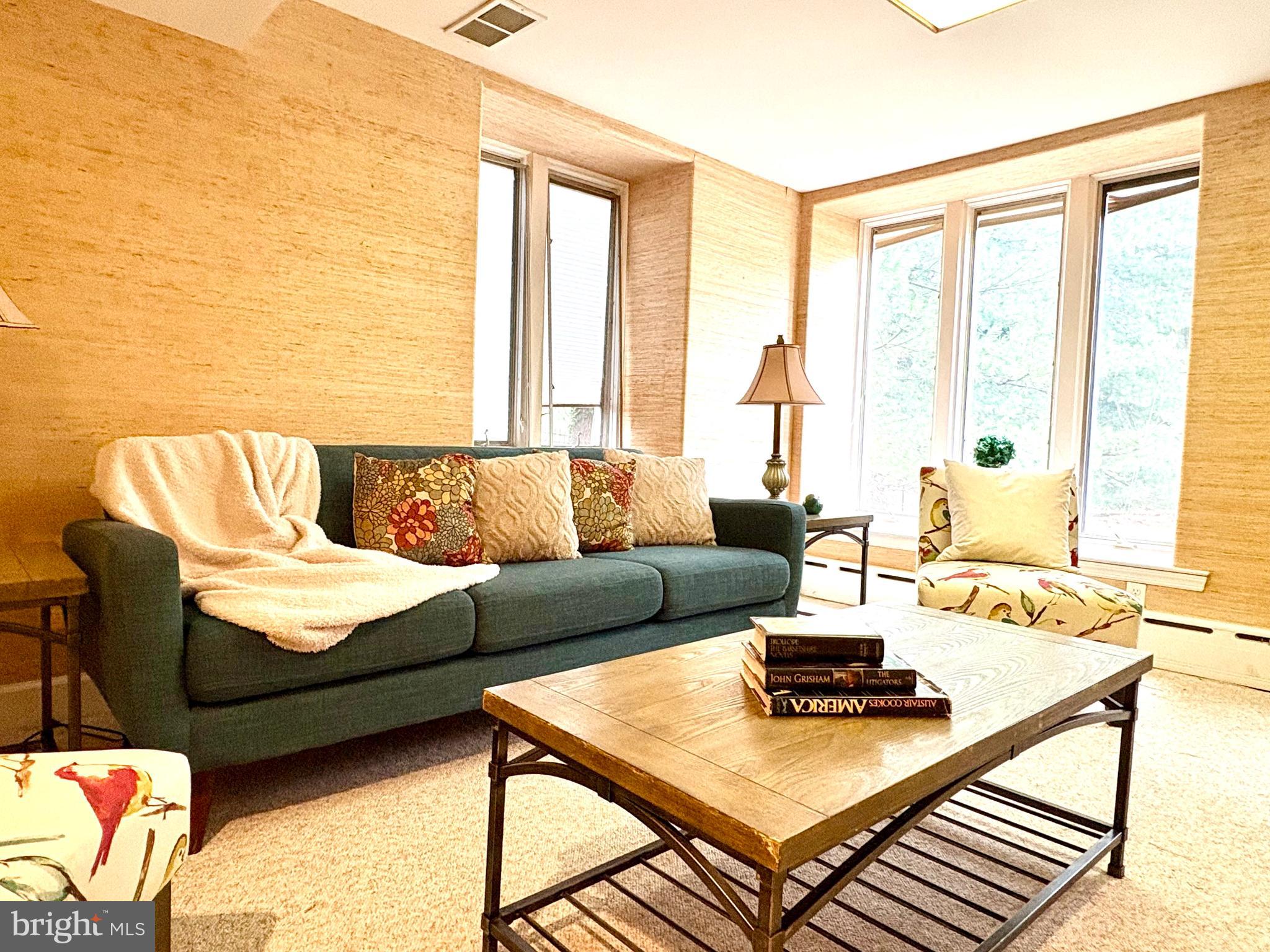 WYNNEWOOD - Residential