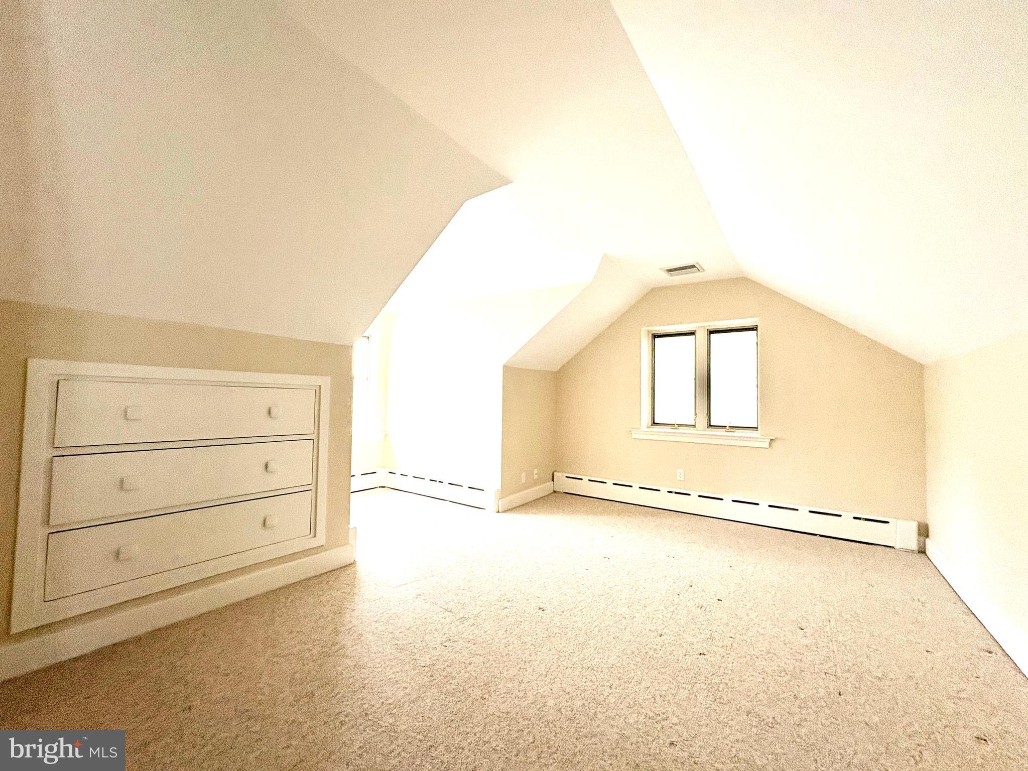 WYNNEWOOD - Residential