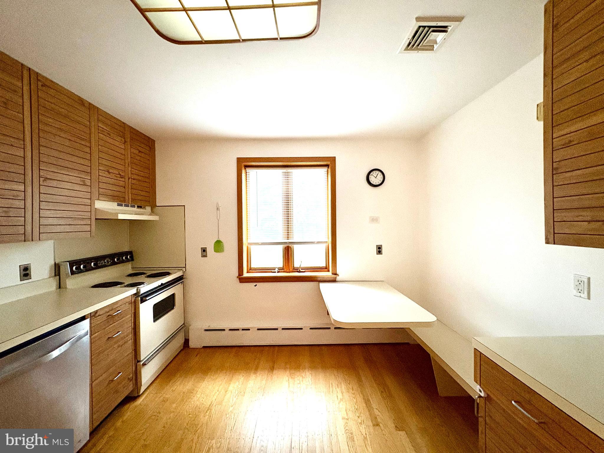 WYNNEWOOD - Residential