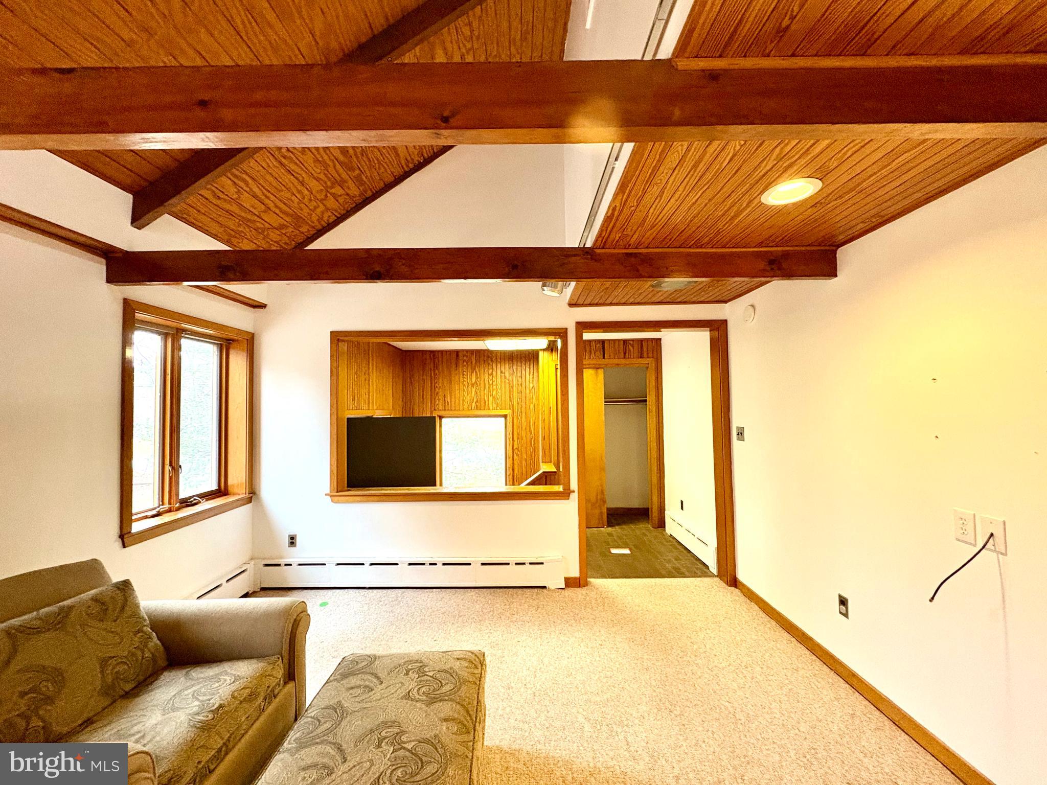 WYNNEWOOD - Residential