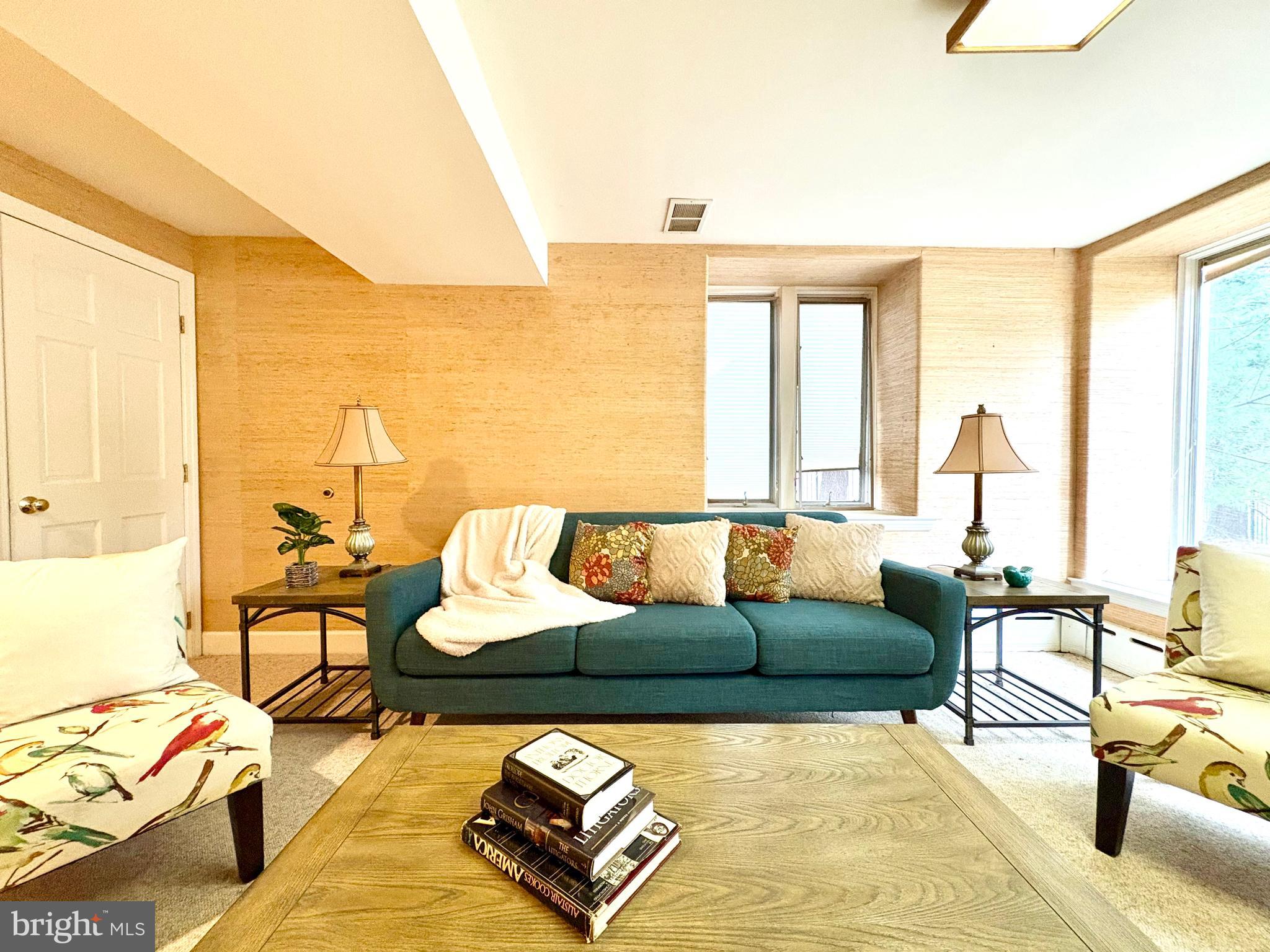 WYNNEWOOD - Residential