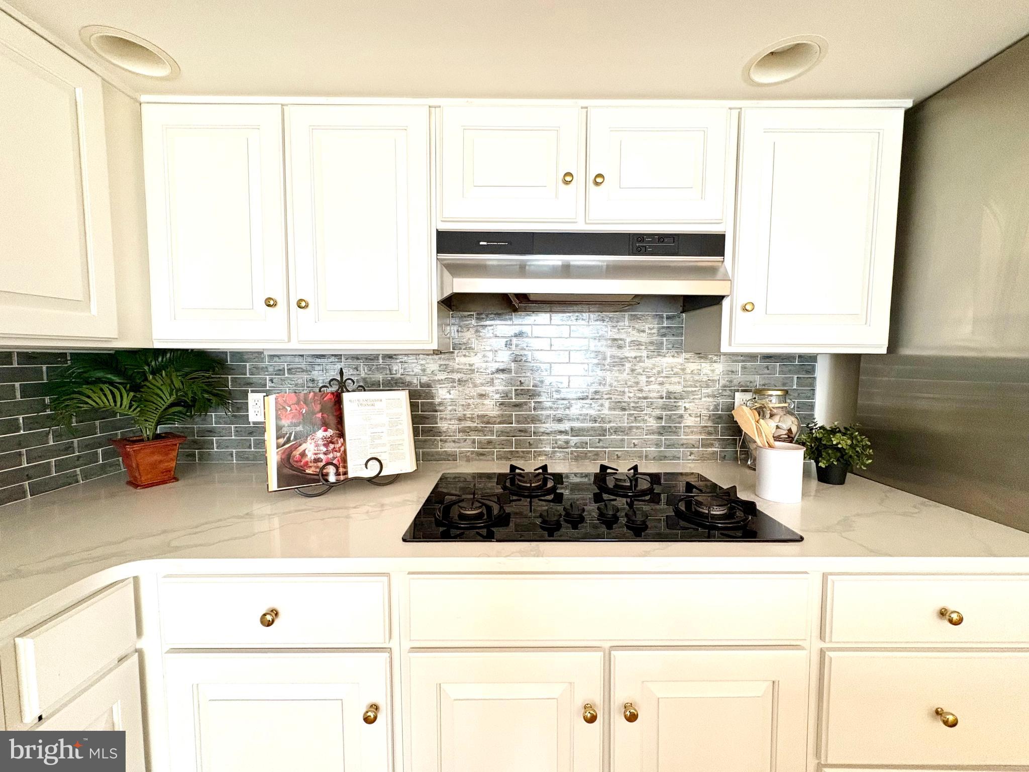 WYNNEWOOD - Residential