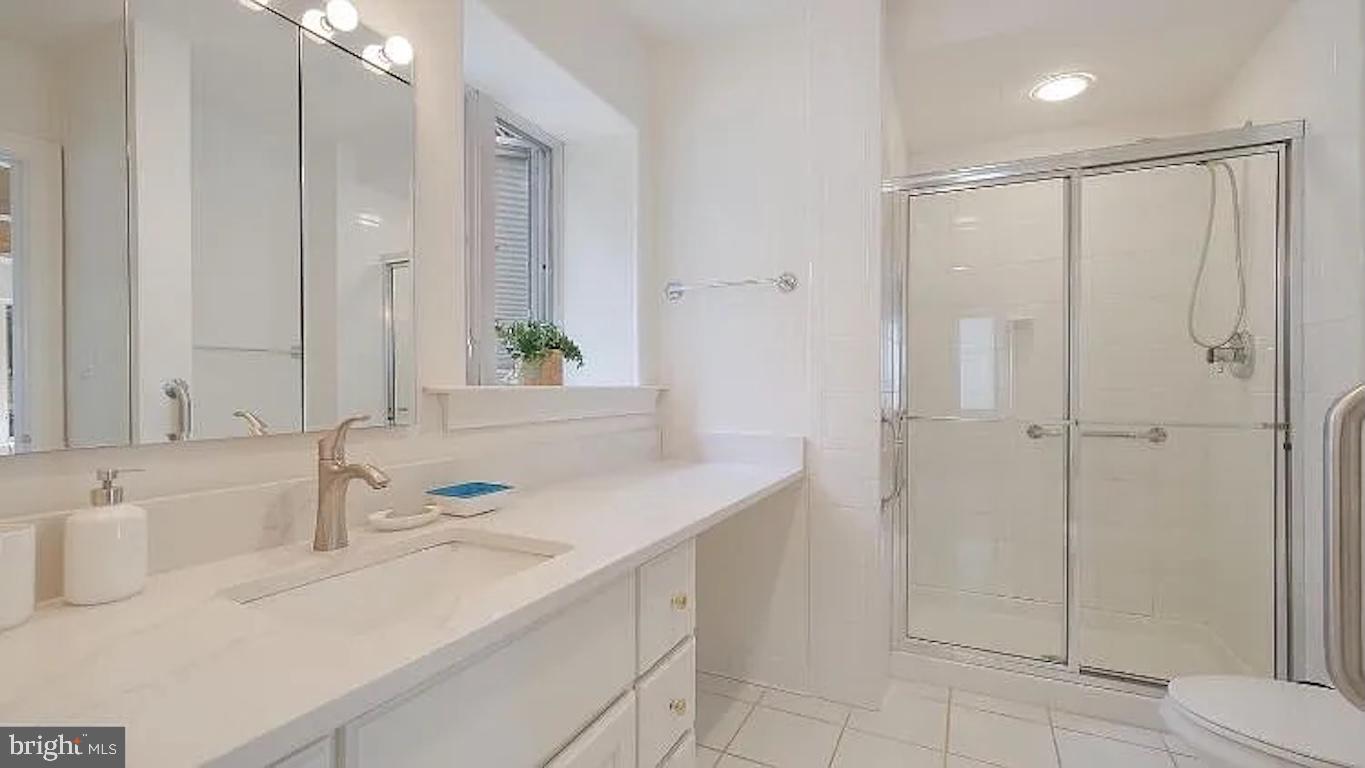 WYNNEWOOD - Residential