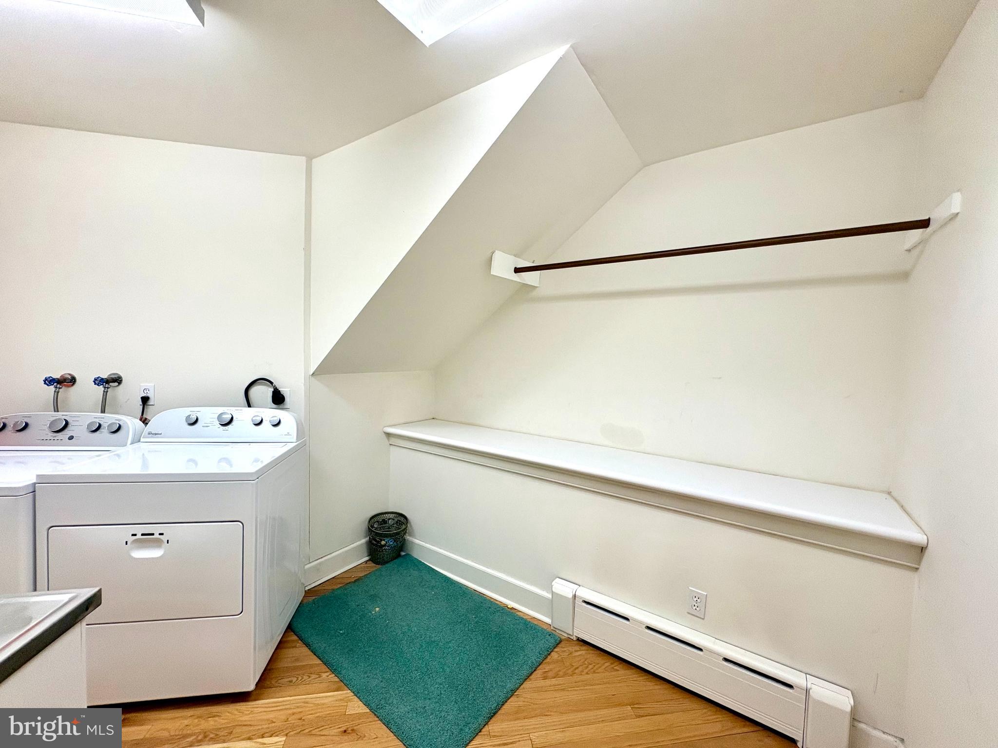 WYNNEWOOD - Residential