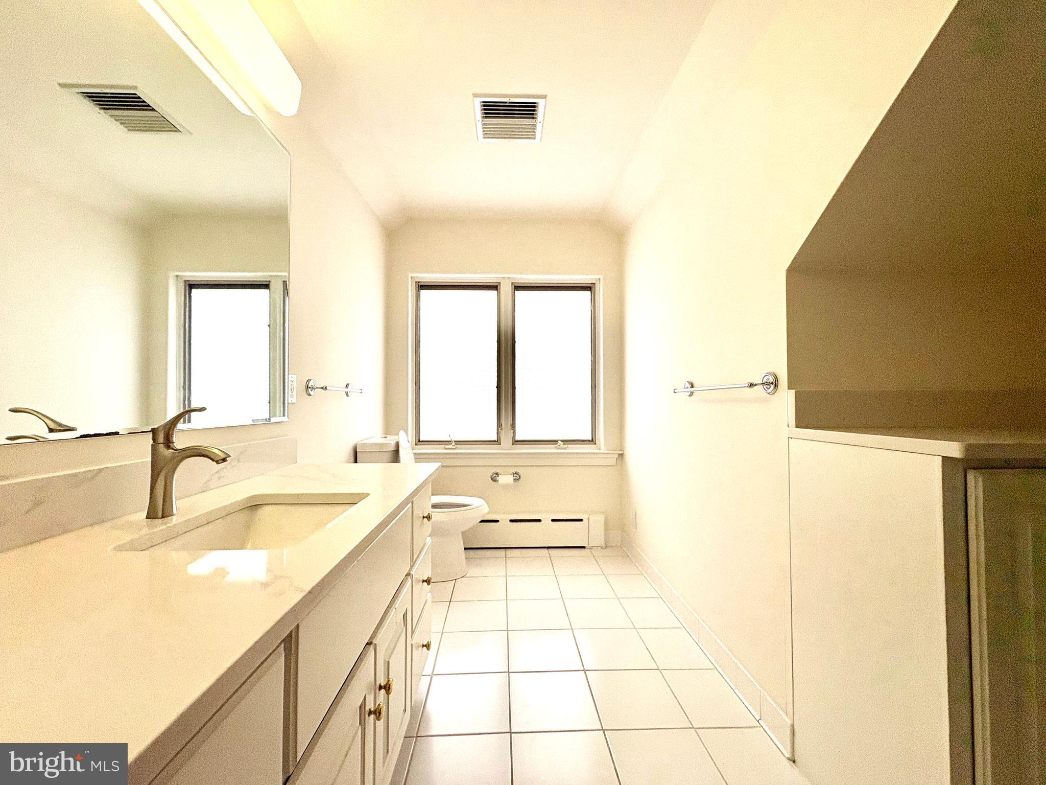 WYNNEWOOD - Residential