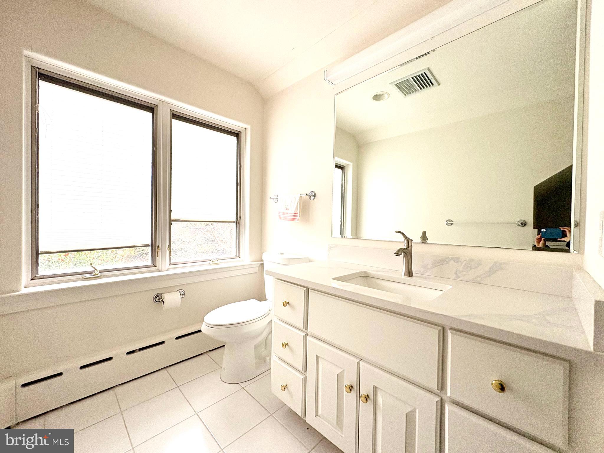 WYNNEWOOD - Residential