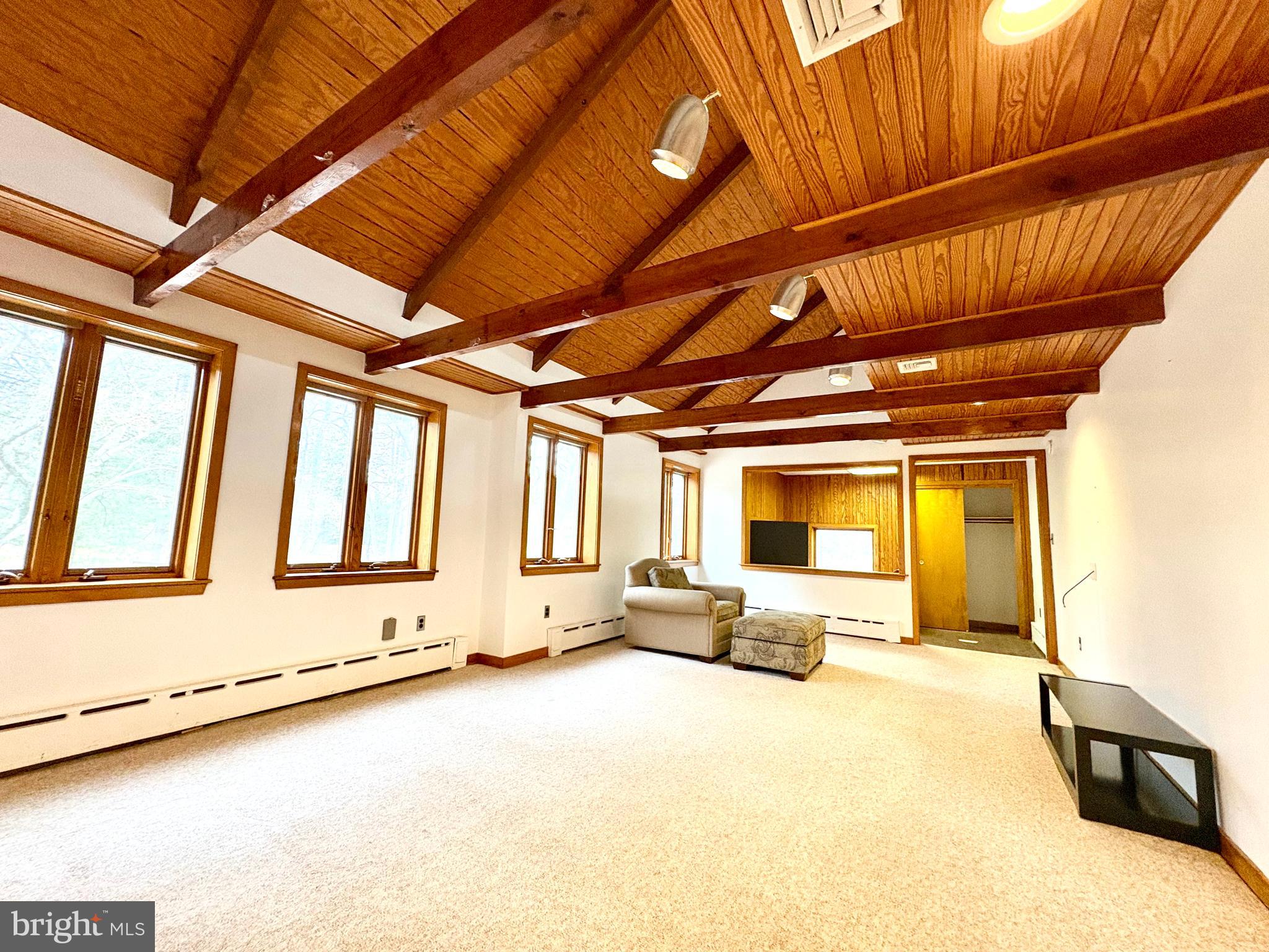 WYNNEWOOD - Residential