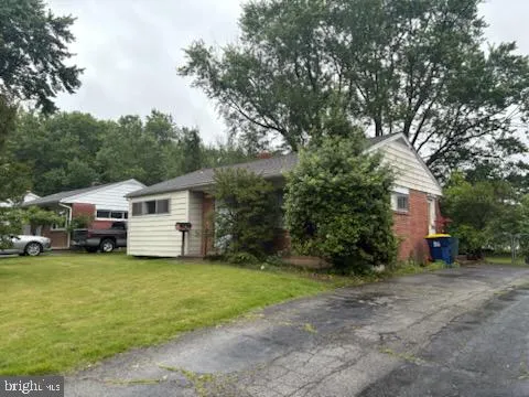 Wilmington, Delaware 19803, United States, 3 Bedrooms Bedrooms, ,1 BathroomBathrooms,Residential,Pending,135171
