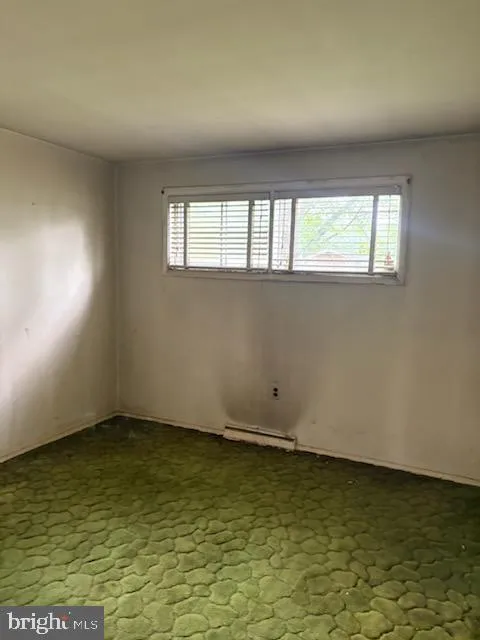 Wilmington, Delaware 19803, United States, 3 Bedrooms Bedrooms, ,1 BathroomBathrooms,Residential,Pending,135171