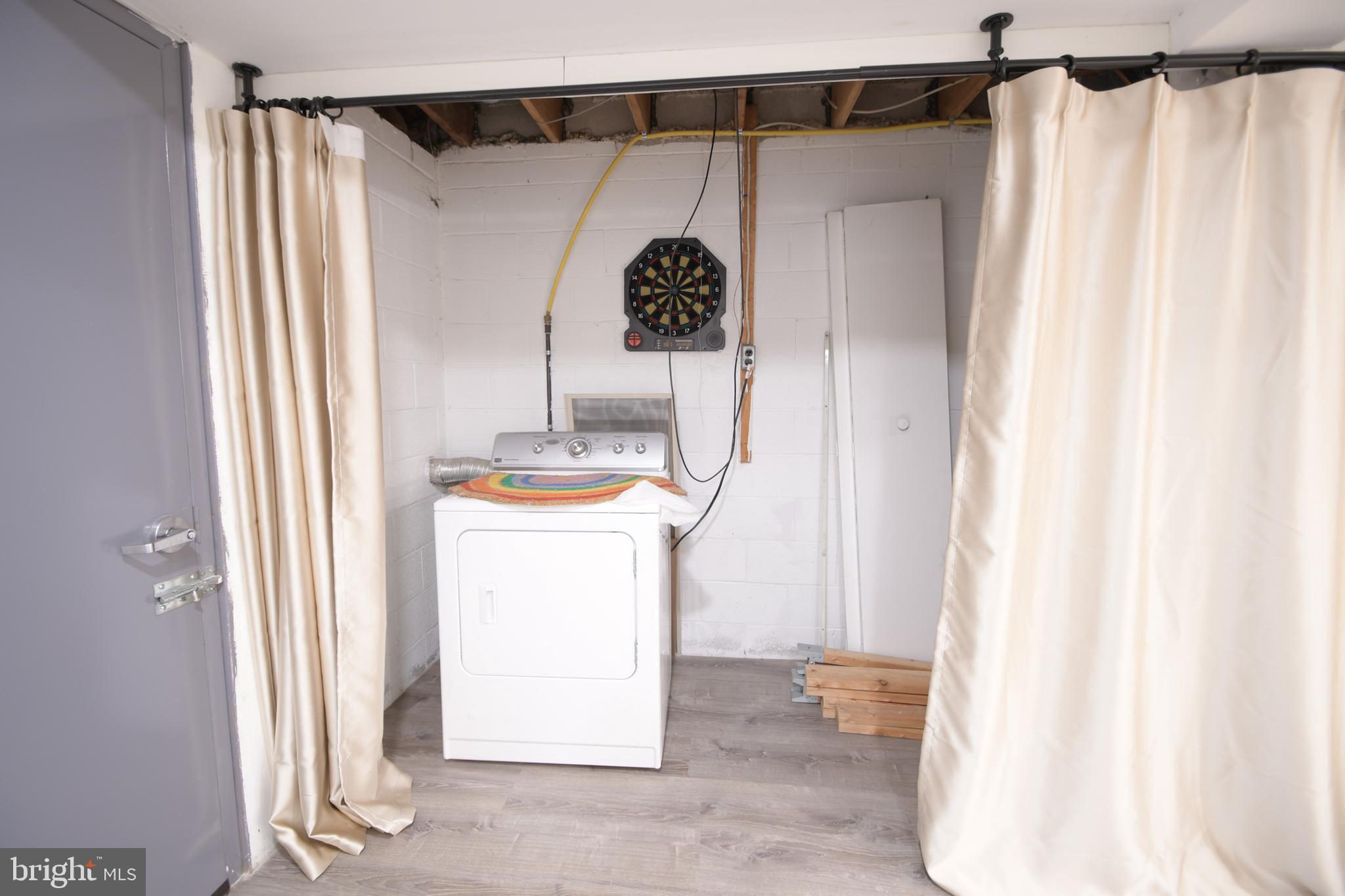 LUKENS ESTATE - Residential