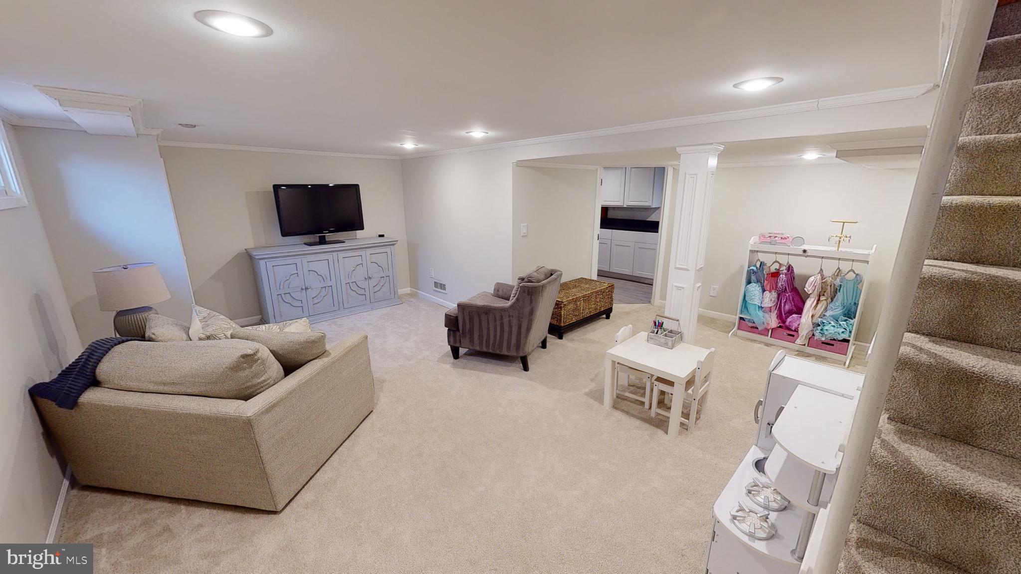 SOUTHLAND HILLS - Residential