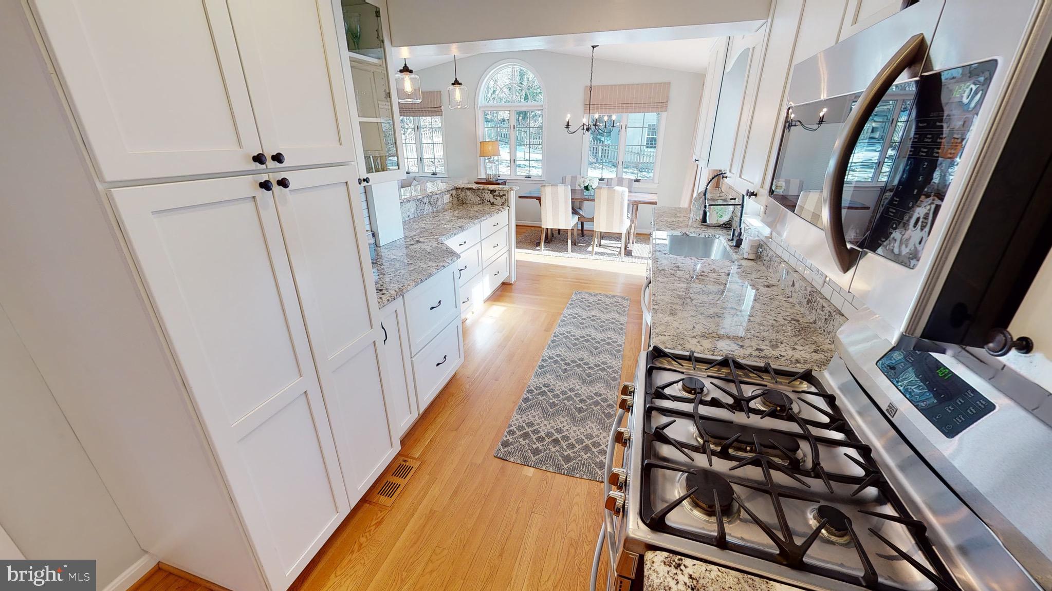 SOUTHLAND HILLS - Residential