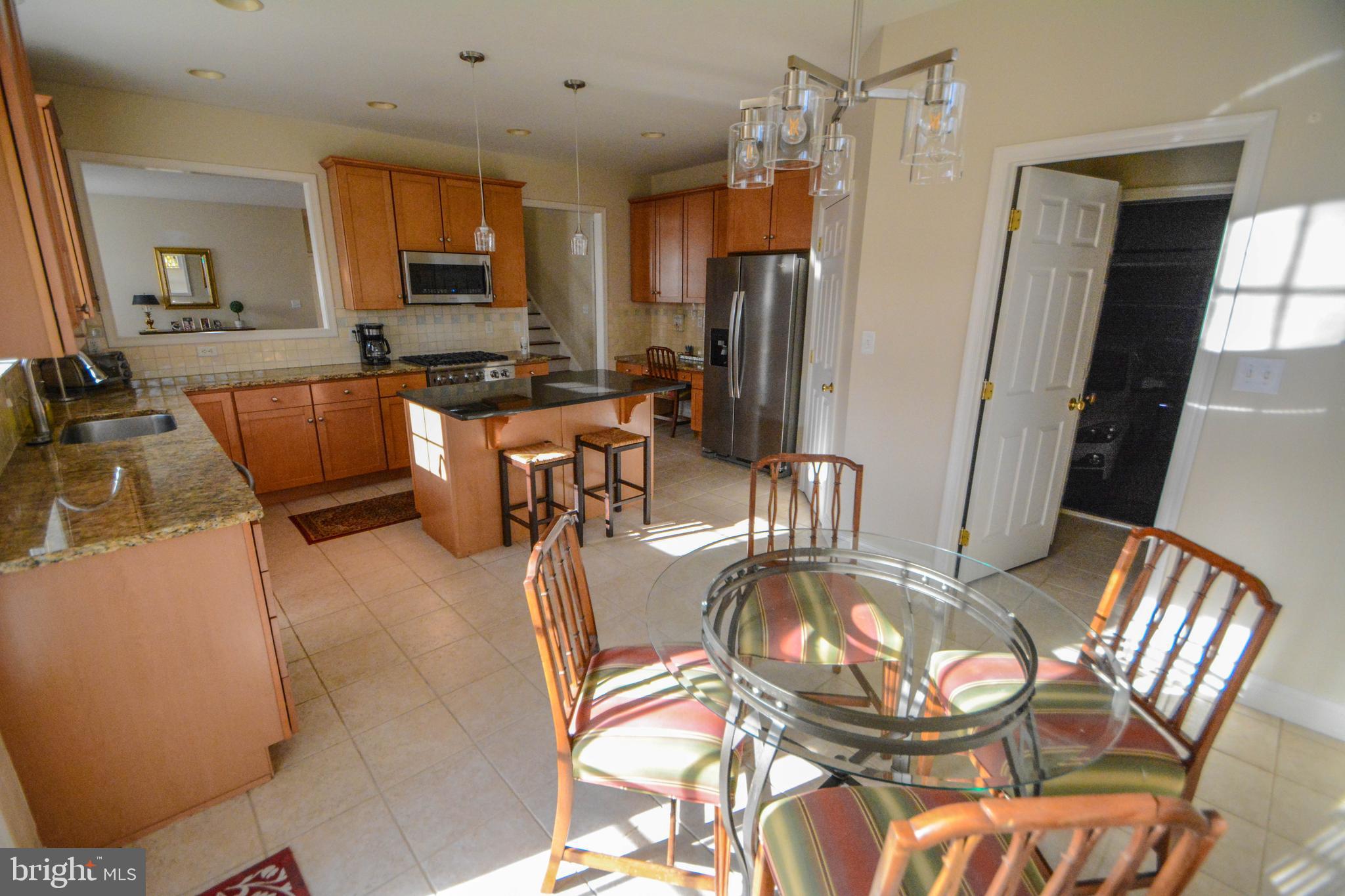 PRESIDENTIAL ESTS - Residential