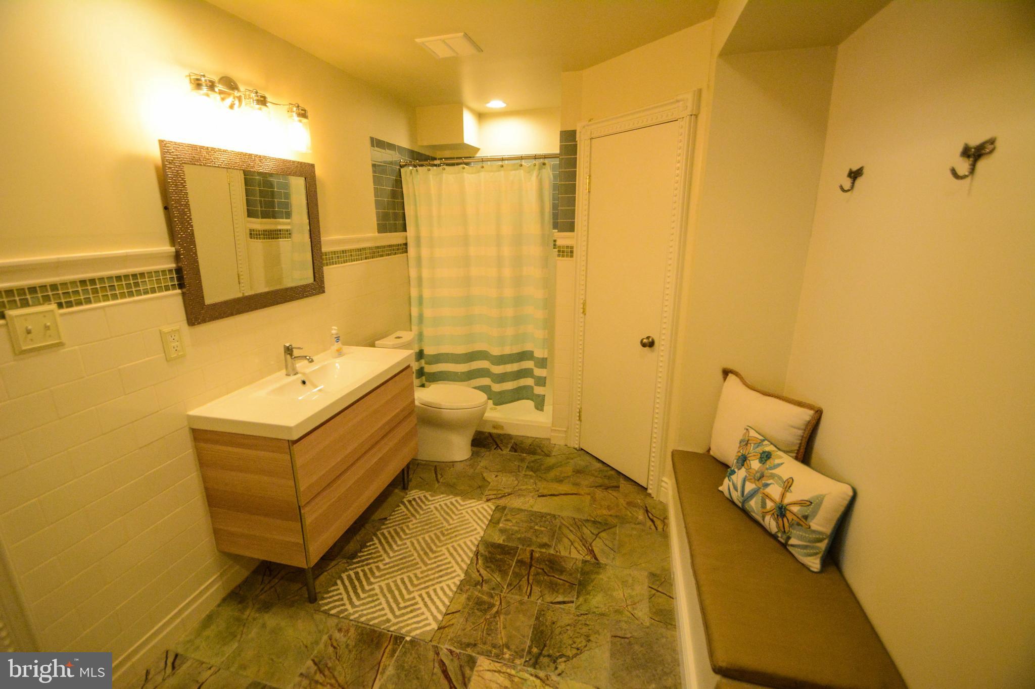 PRESIDENTIAL ESTS - Residential