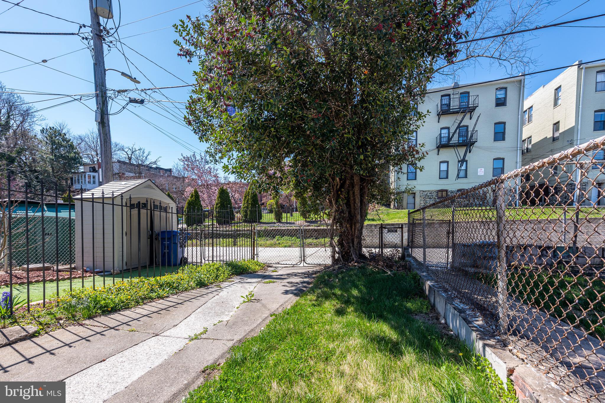 RESERVOIR HILL - Residential