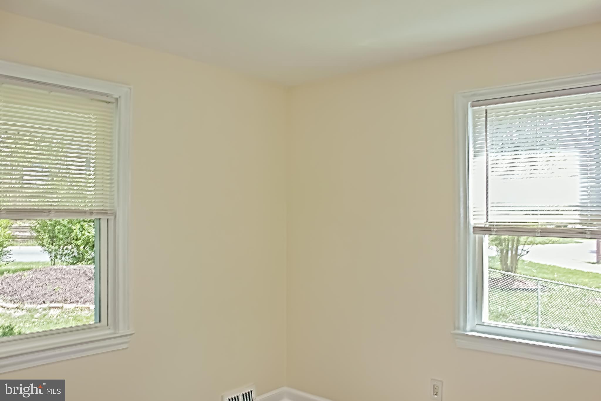 ROCKCREST - Residential Lease