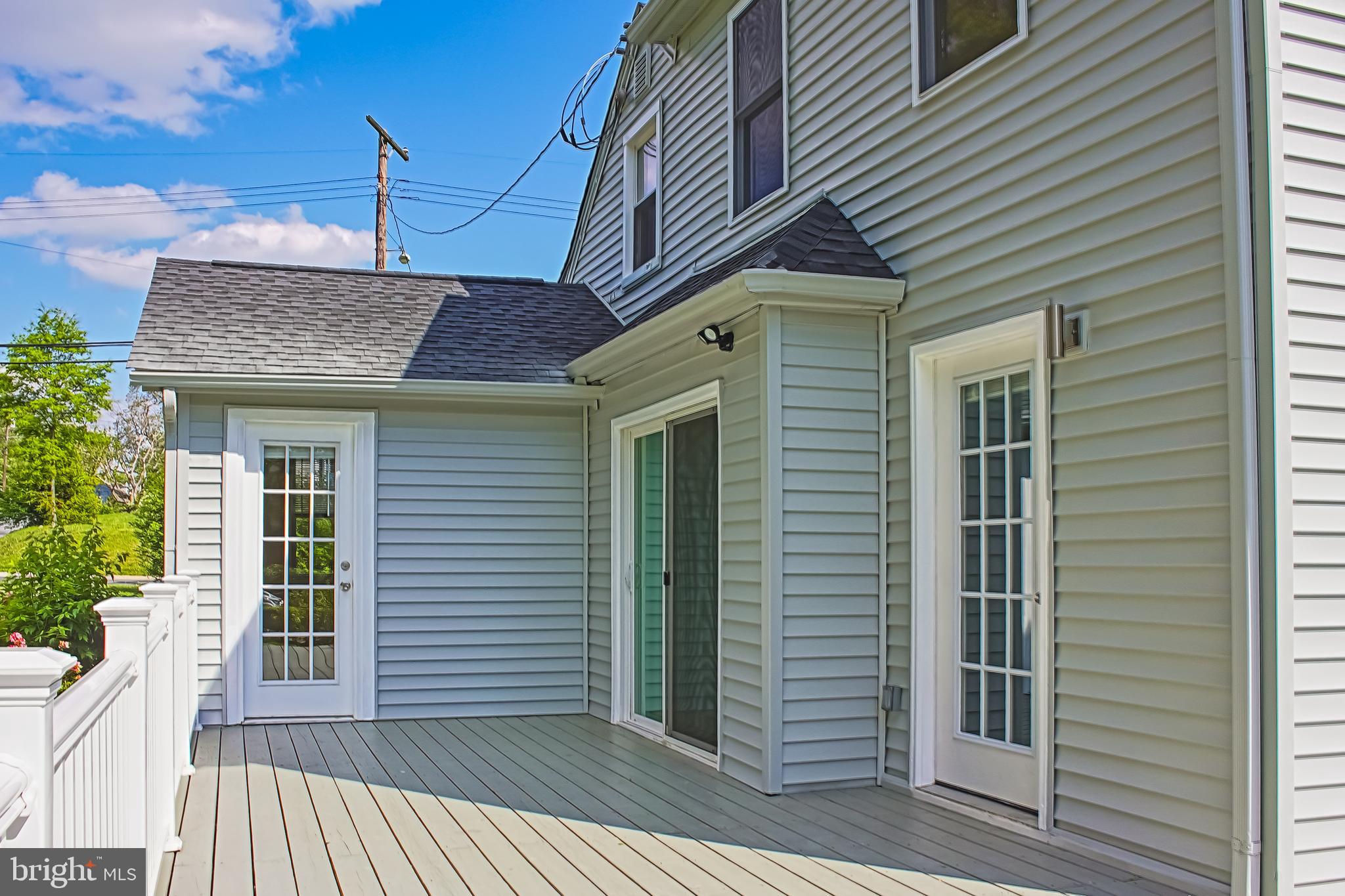 ROCKCREST - Residential Lease