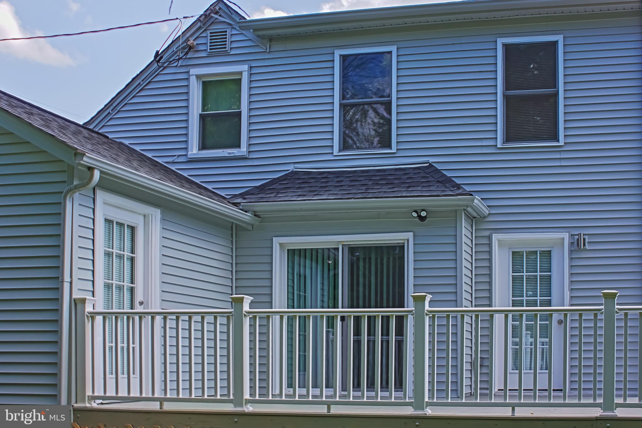 ROCKCREST - Residential Lease