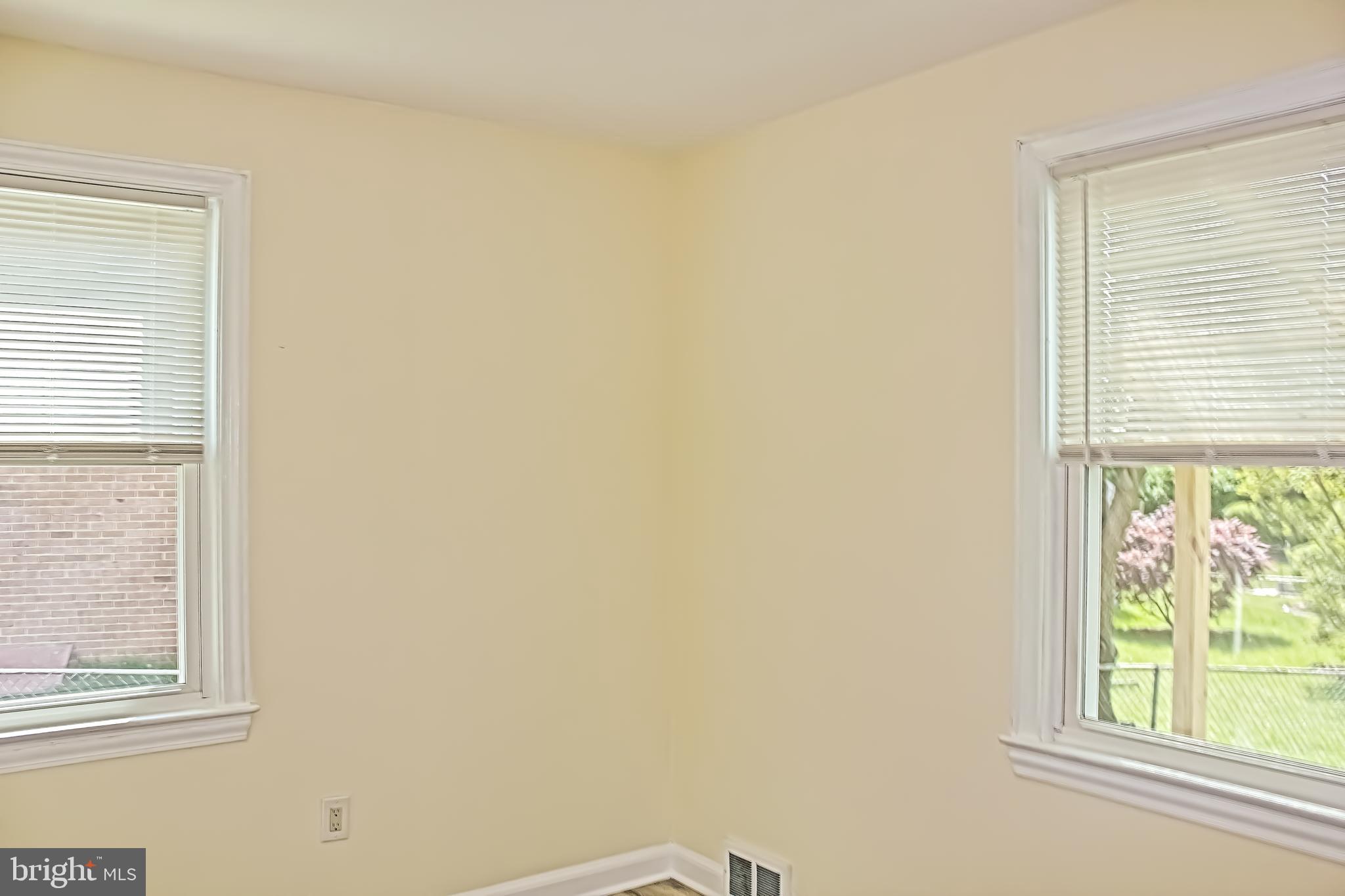 ROCKCREST - Residential Lease