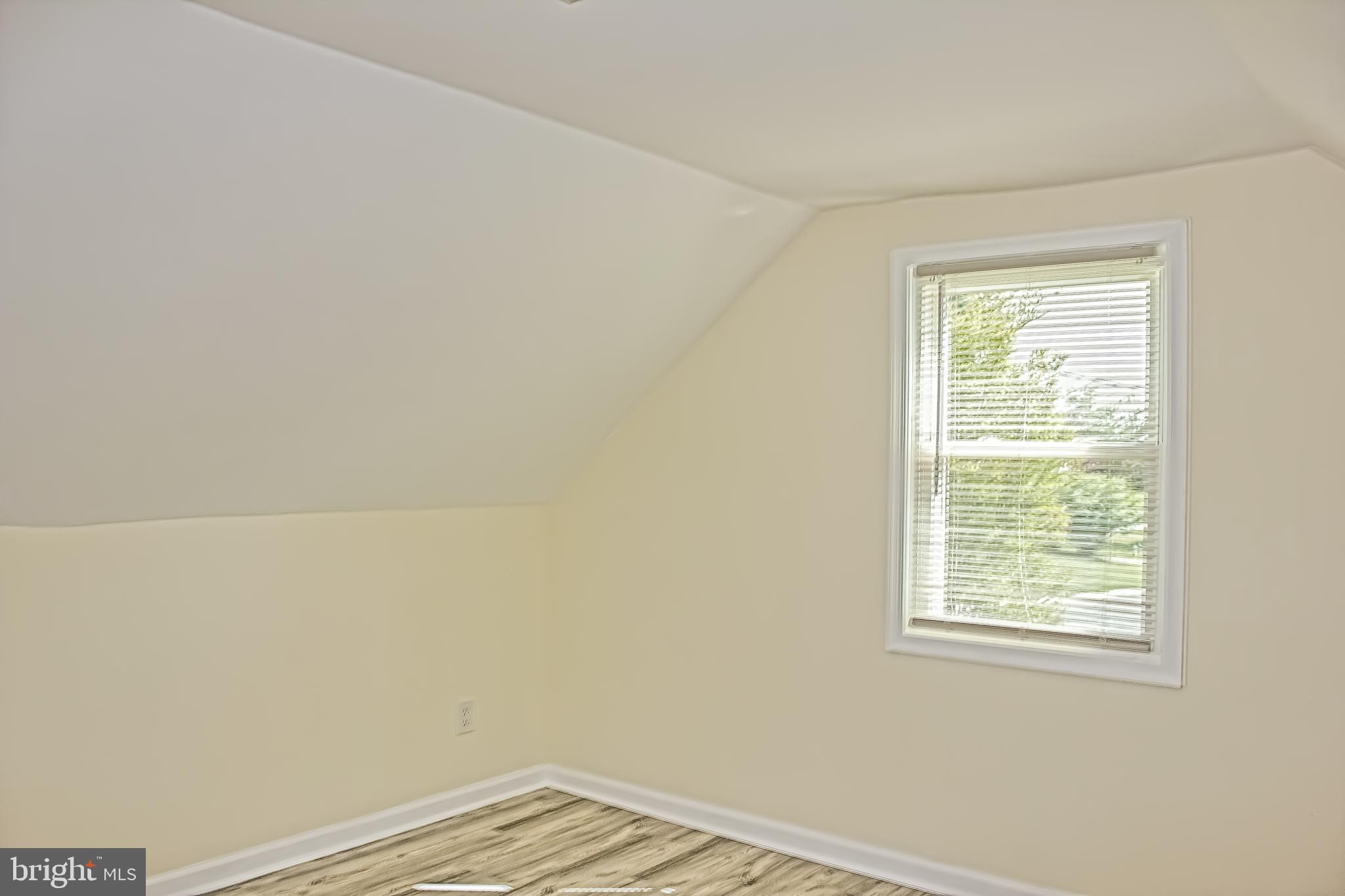 ROCKCREST - Residential Lease