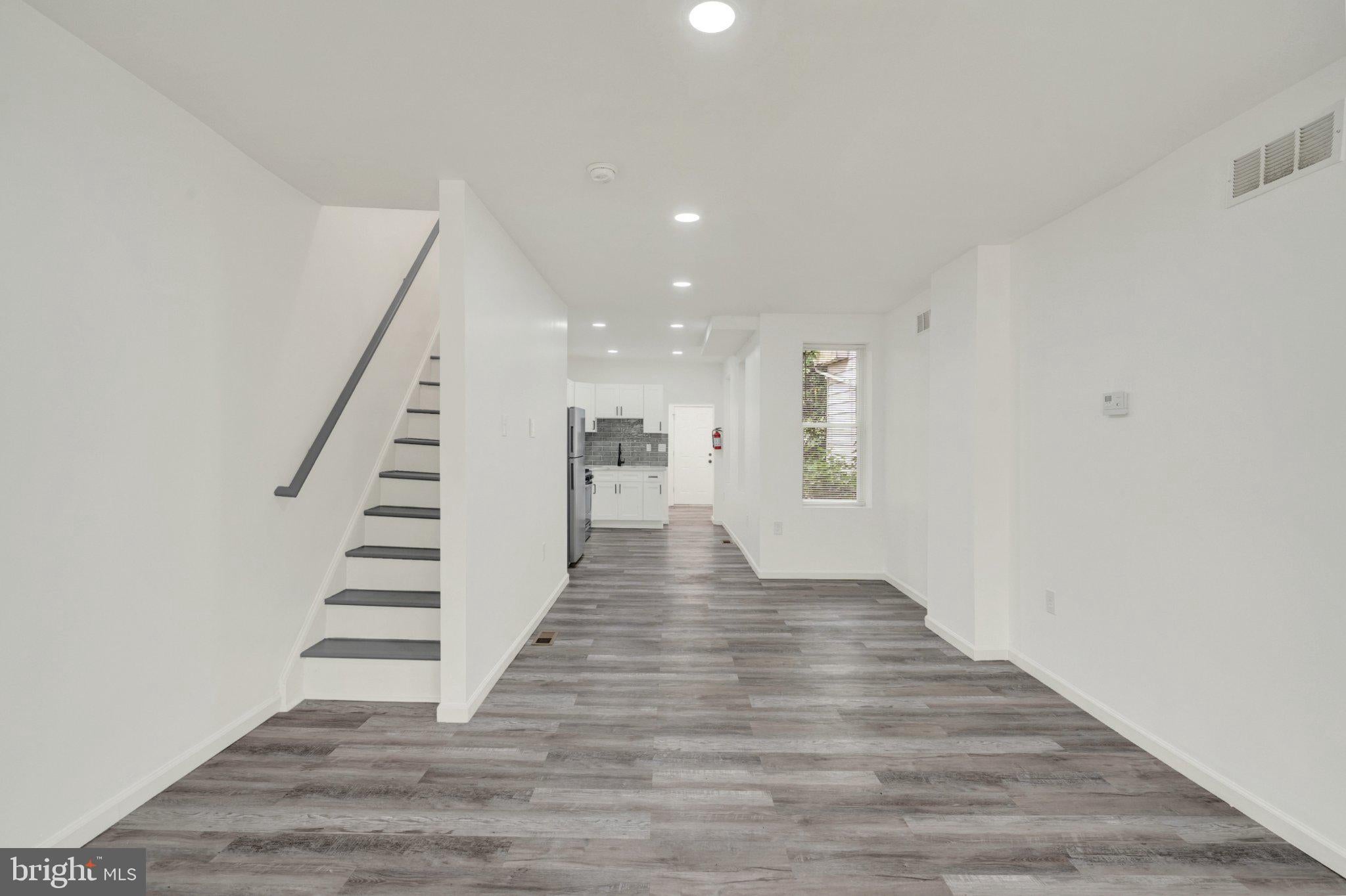405 N RODNEY STREET