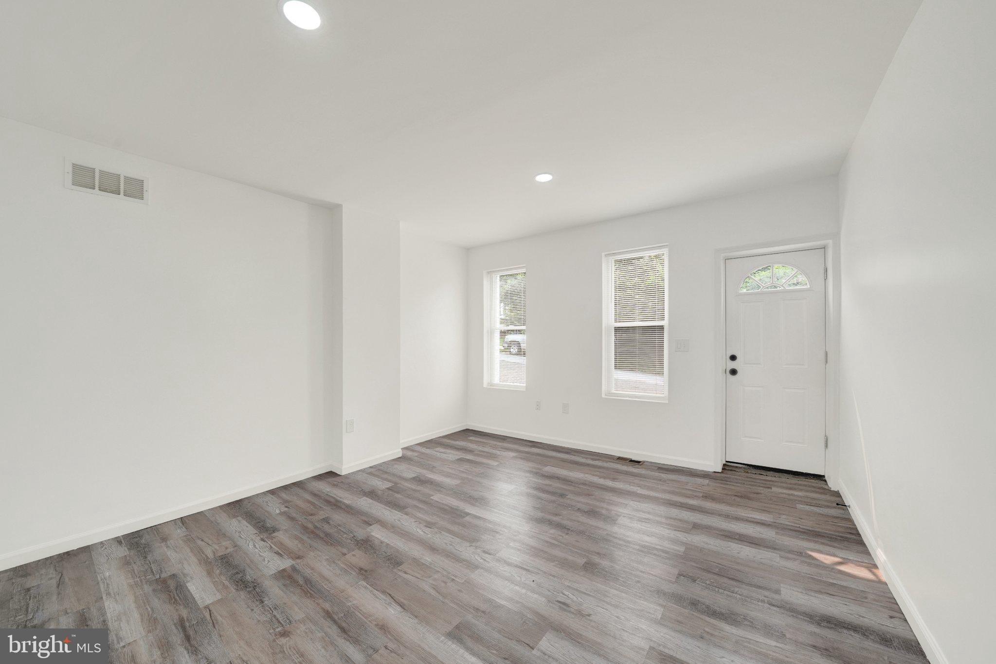 405 N RODNEY STREET