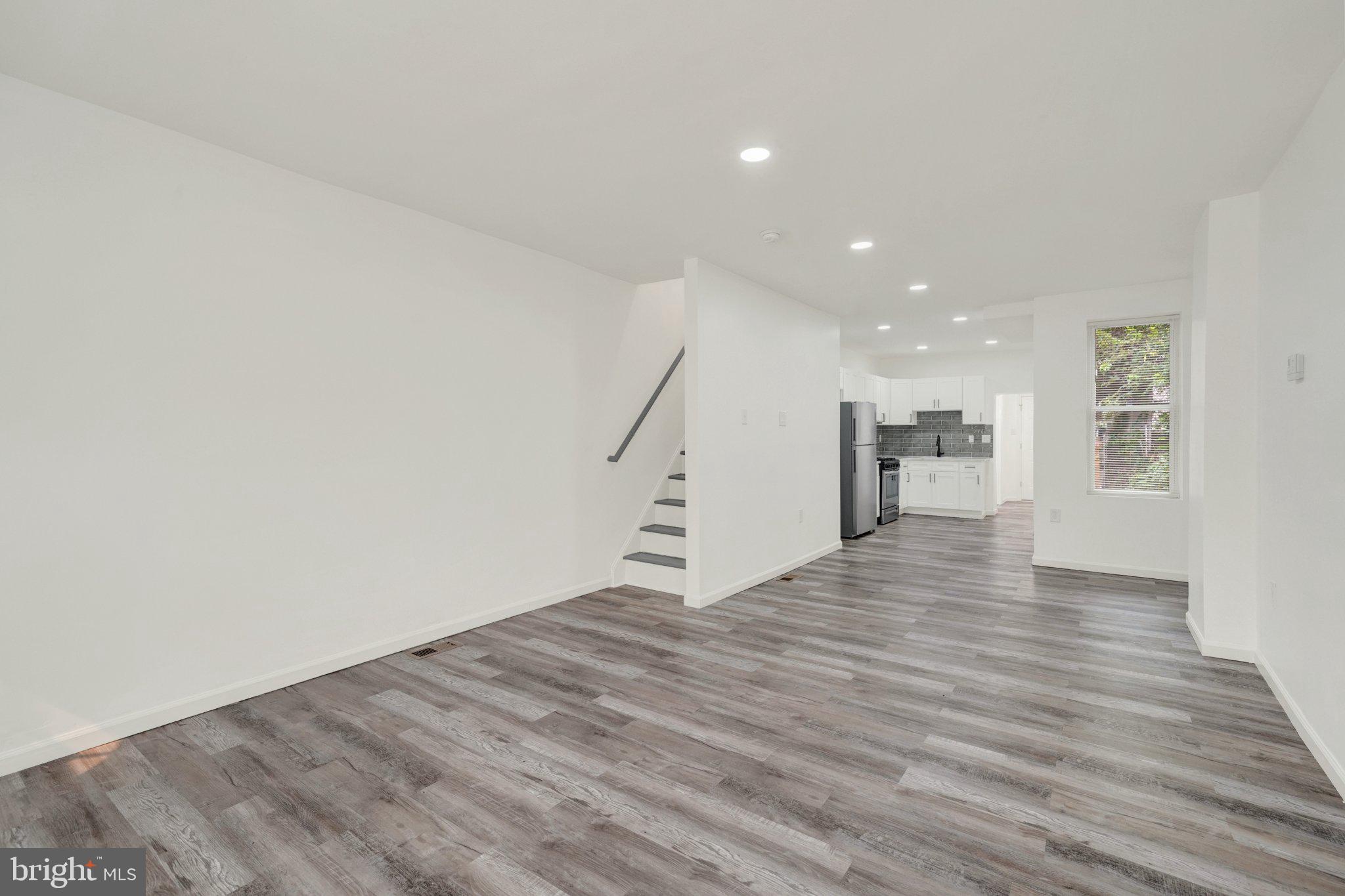 405 N RODNEY STREET