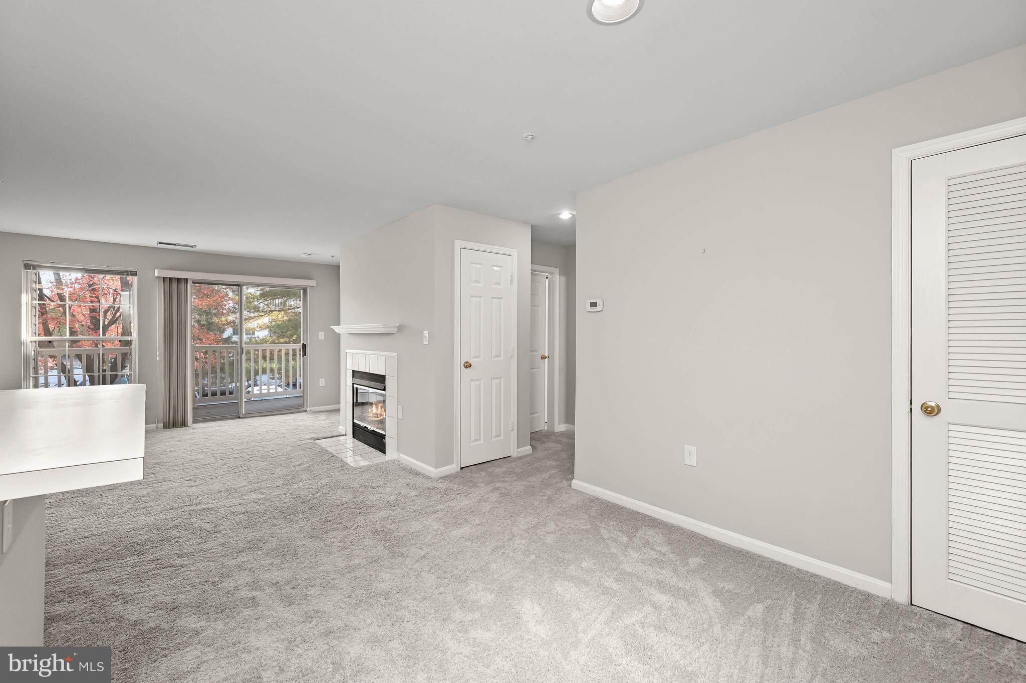 VILLAGE OF LONG REACH - Residential