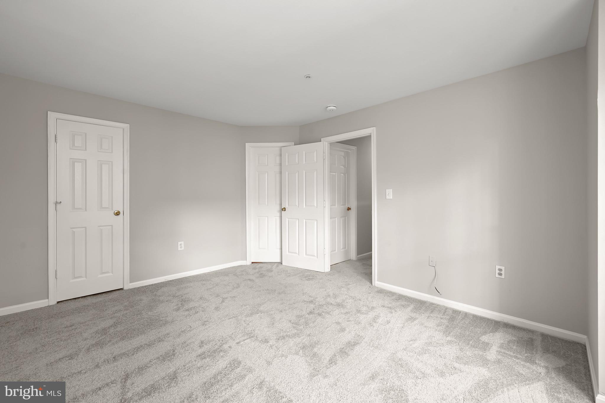 VILLAGE OF LONG REACH - Residential