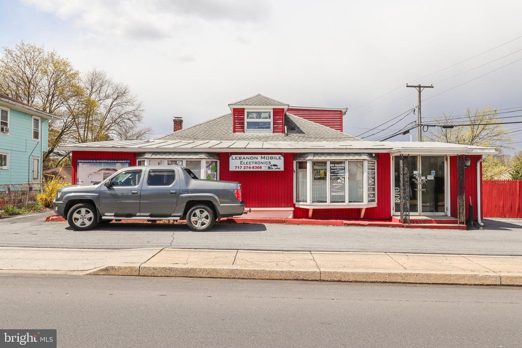 Photo of 907 Quentin Road, LEBANON, PA 17042 (MLS # PALN2019954)