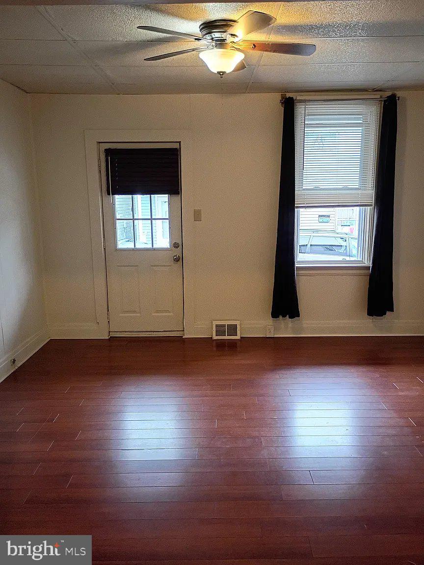 1327 BRANDYWINE STREET