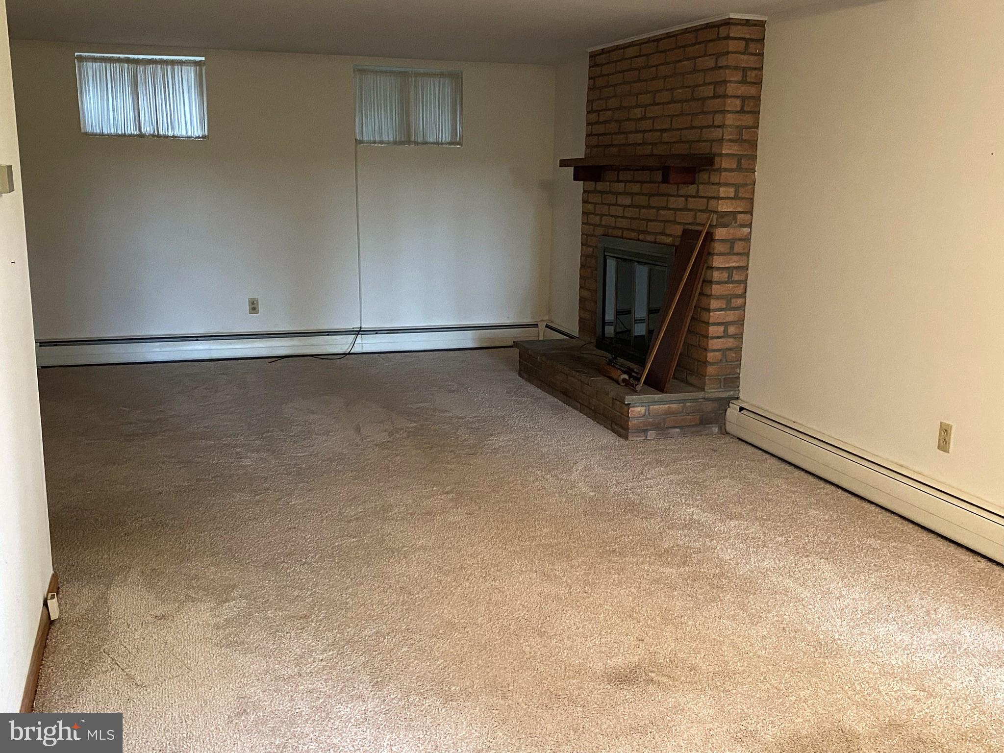BRADDOCK ESTATES - Residential
