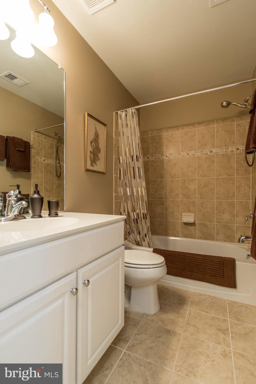 POTOMAC CLUB - Residential