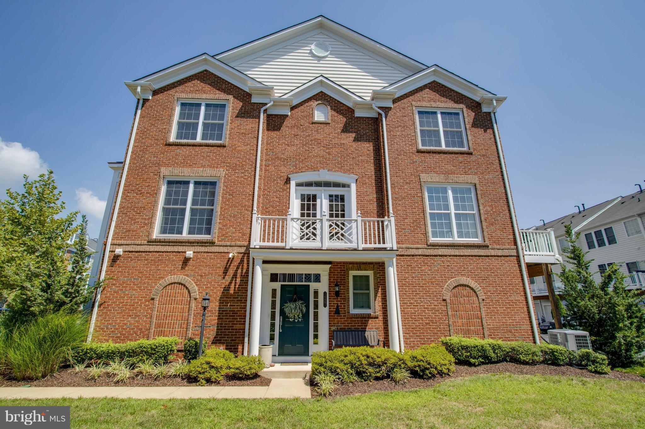 POTOMAC CLUB - Residential