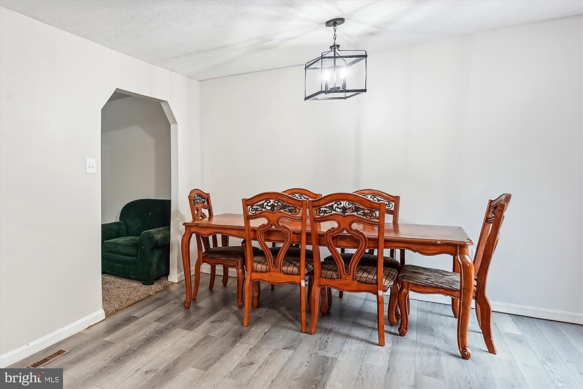 CLIFFTON ON THE POTOMAC - Residential